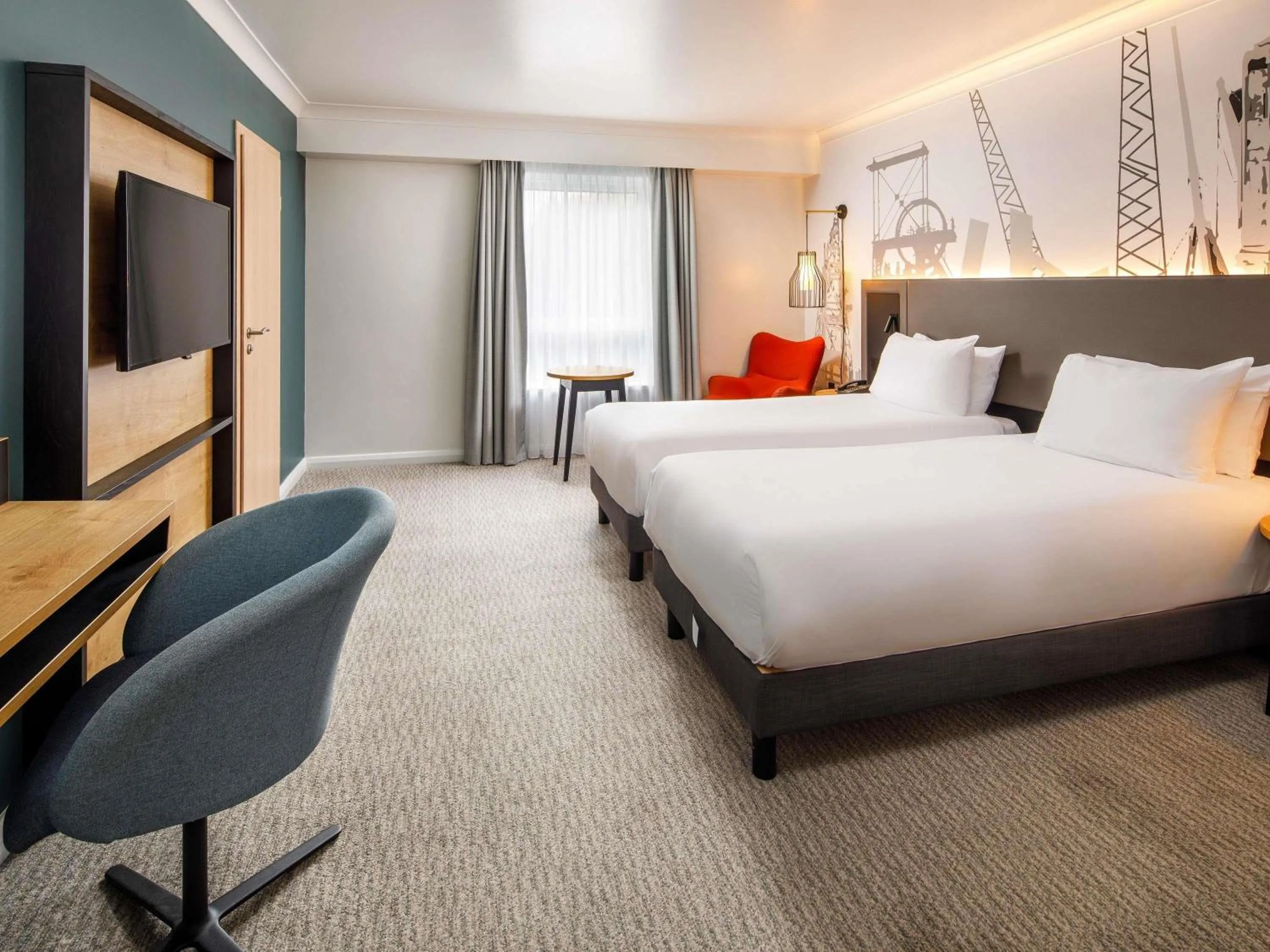 Classic Twin Room in Mercure Cardiff North Hotel