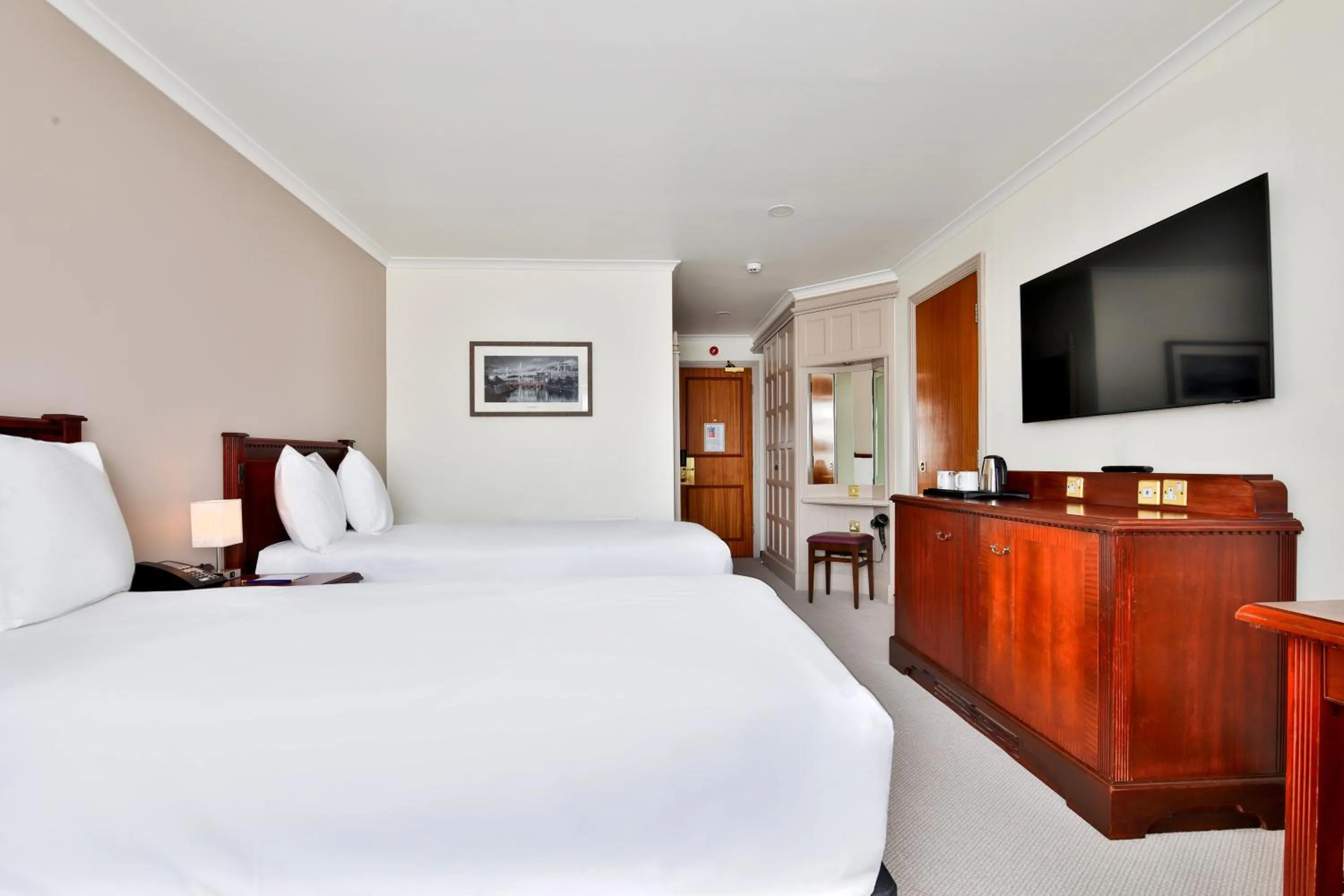 Standard Twin Room in The Copthorne Hotel Cardiff