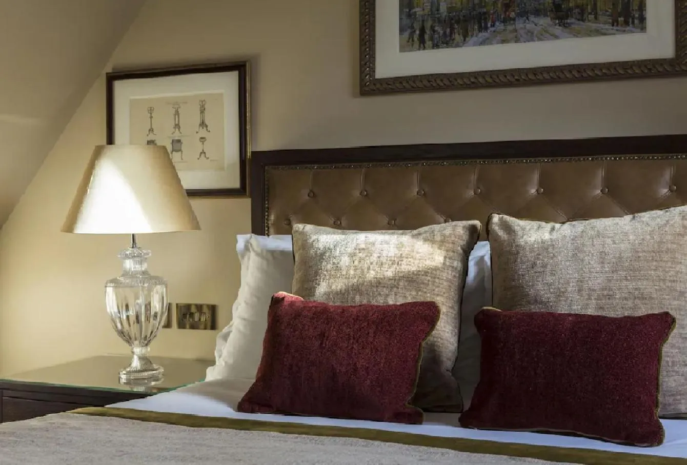 Classic Double Room in St Paul's Hotel