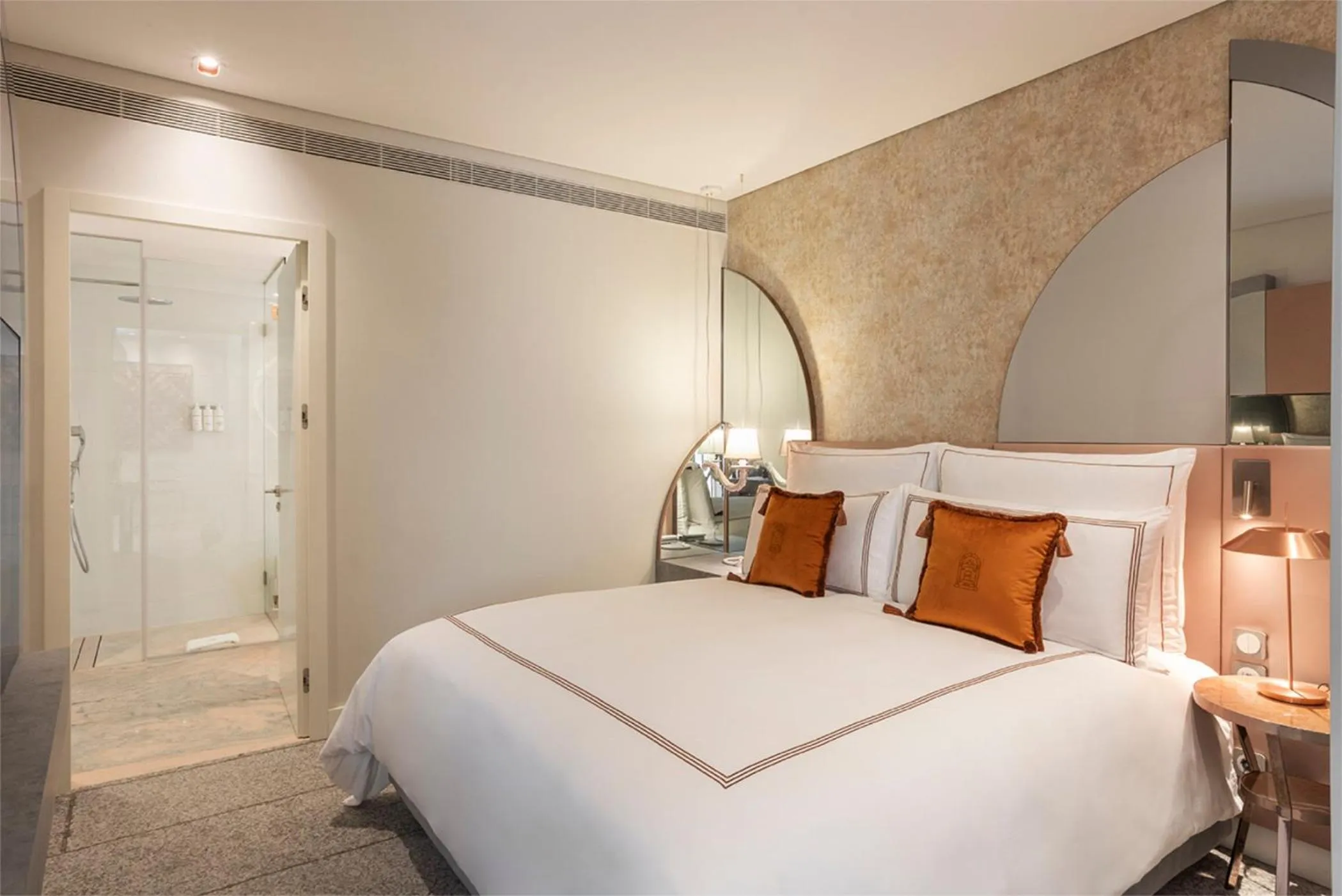 1 King Grand  in Convent Square Lisbon, Vignette Collection by IHG