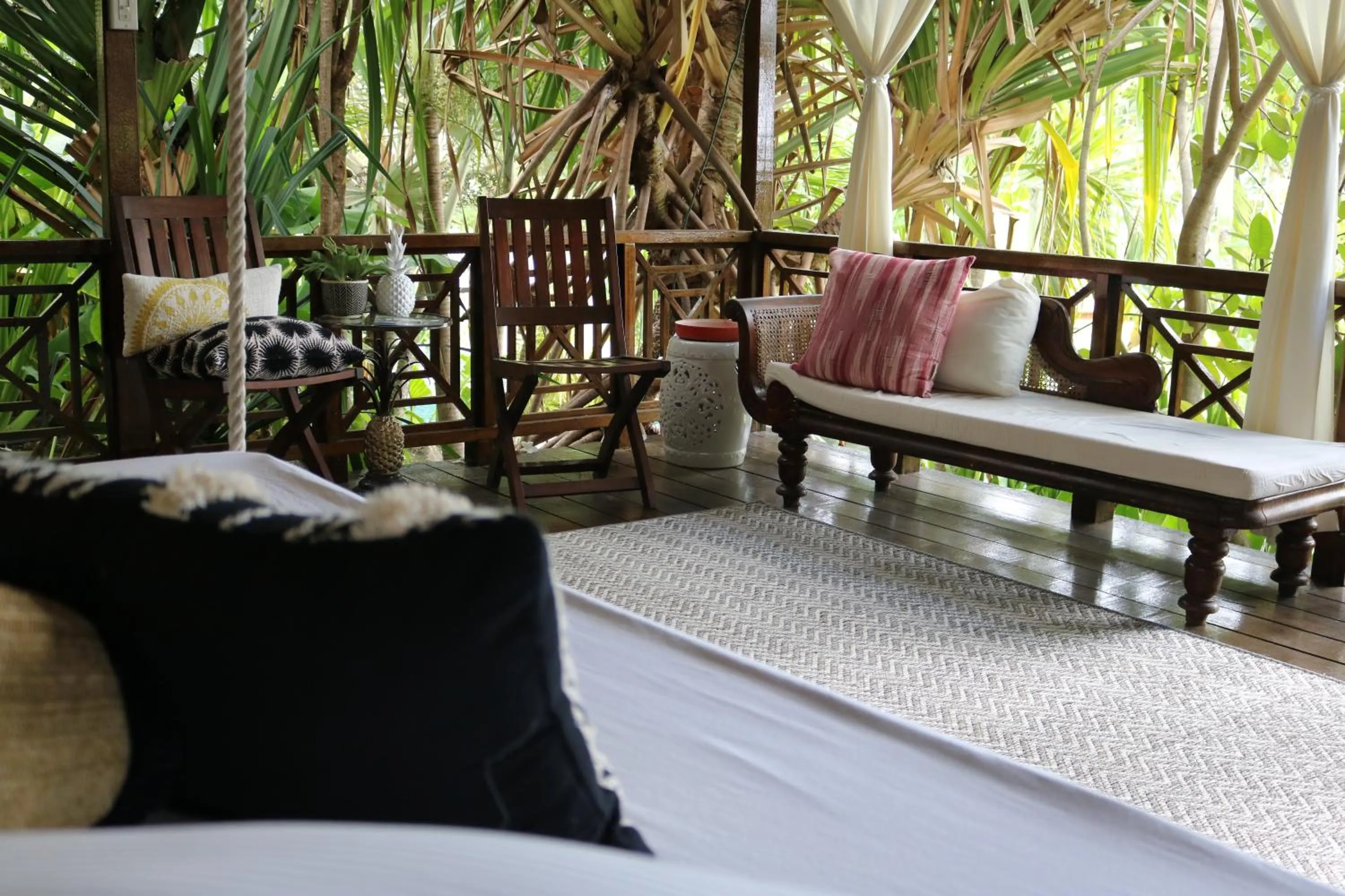 Bananaquit Corner in Sweetfield Manor