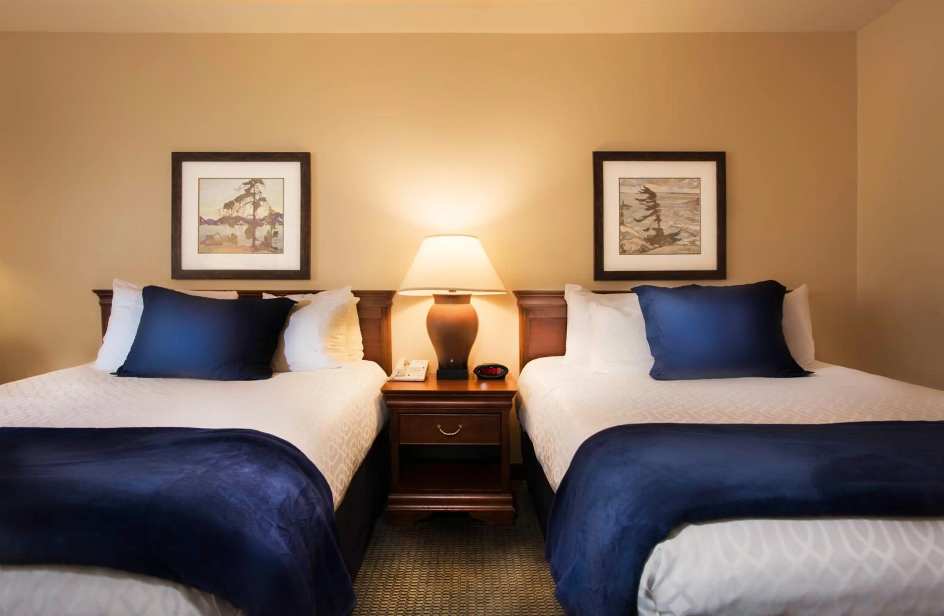 Queen Room with Two Queen Beds in The Landing Hotel