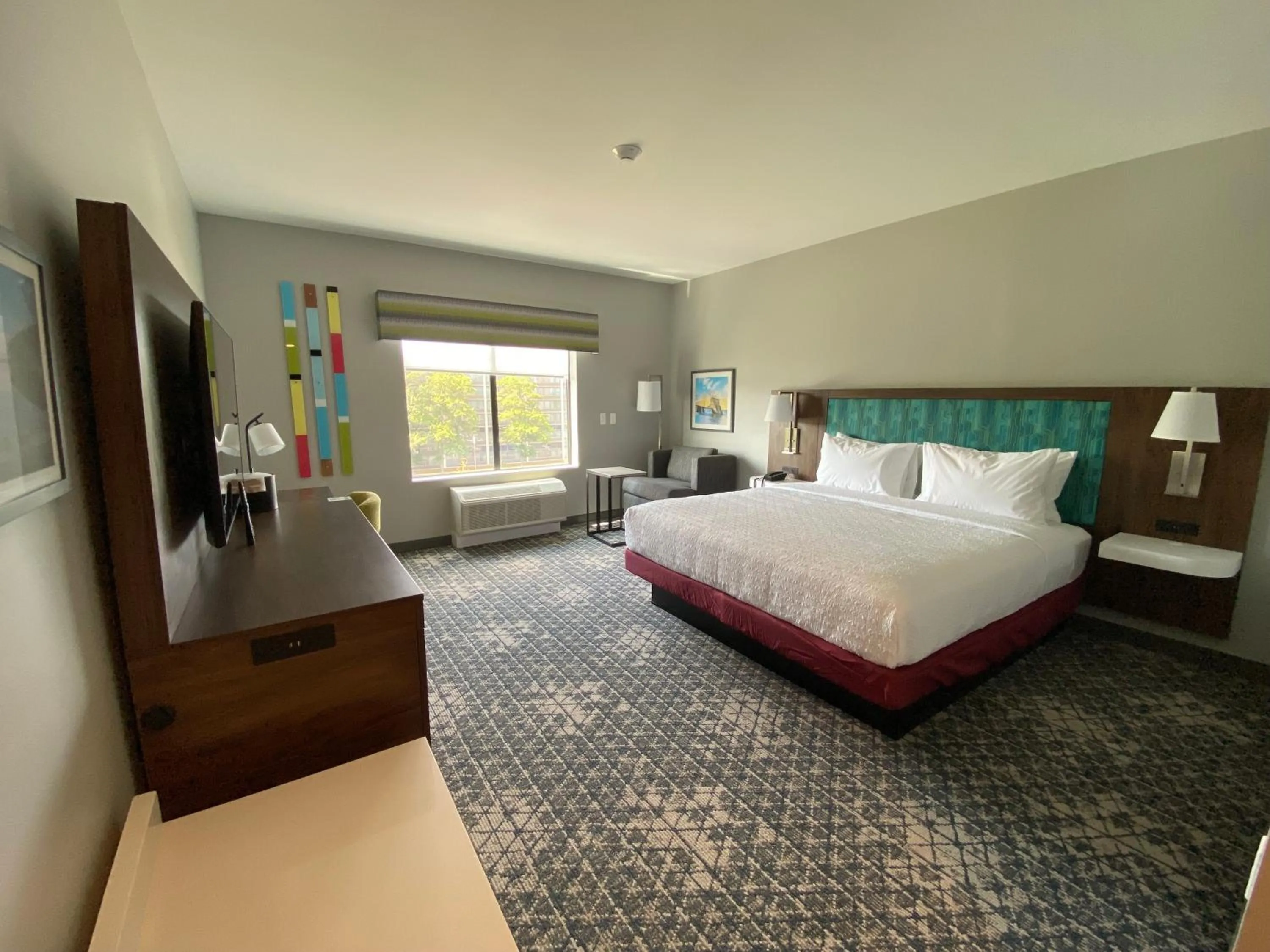 King Room with Tub - Mobility Access in Hampton Inn & Suites Somerset