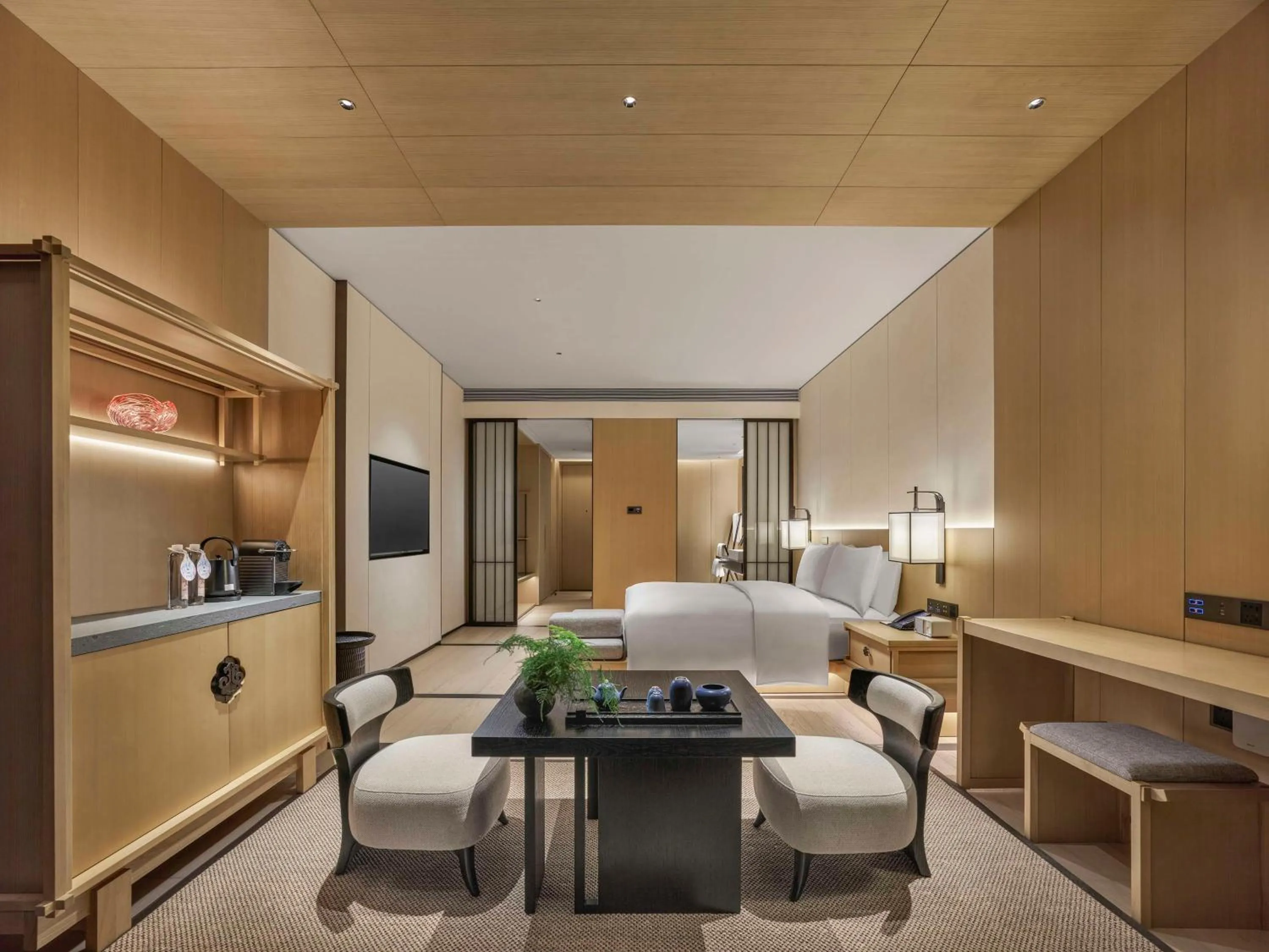 Deluxe King Room in Hilton Nanjing Niushoushan