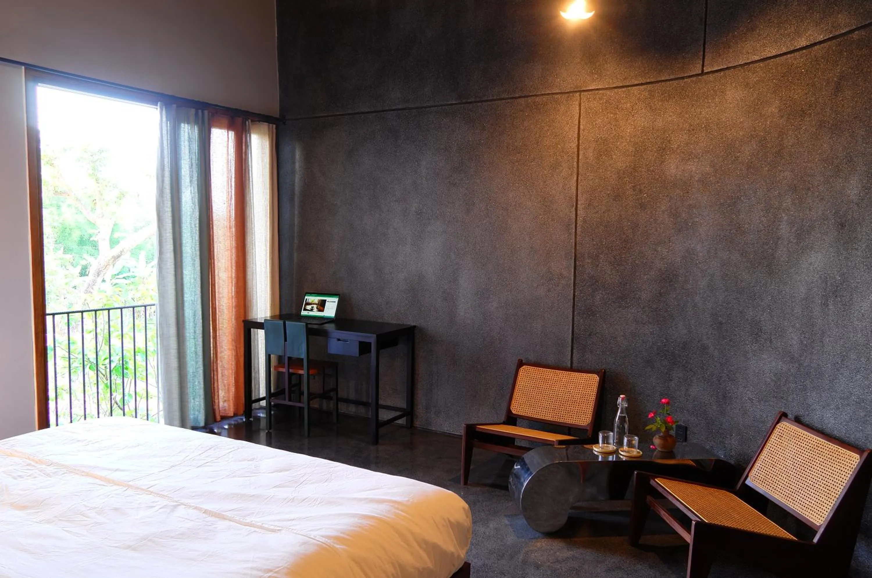 Deluxe Double Room - single occupancy in De Hué