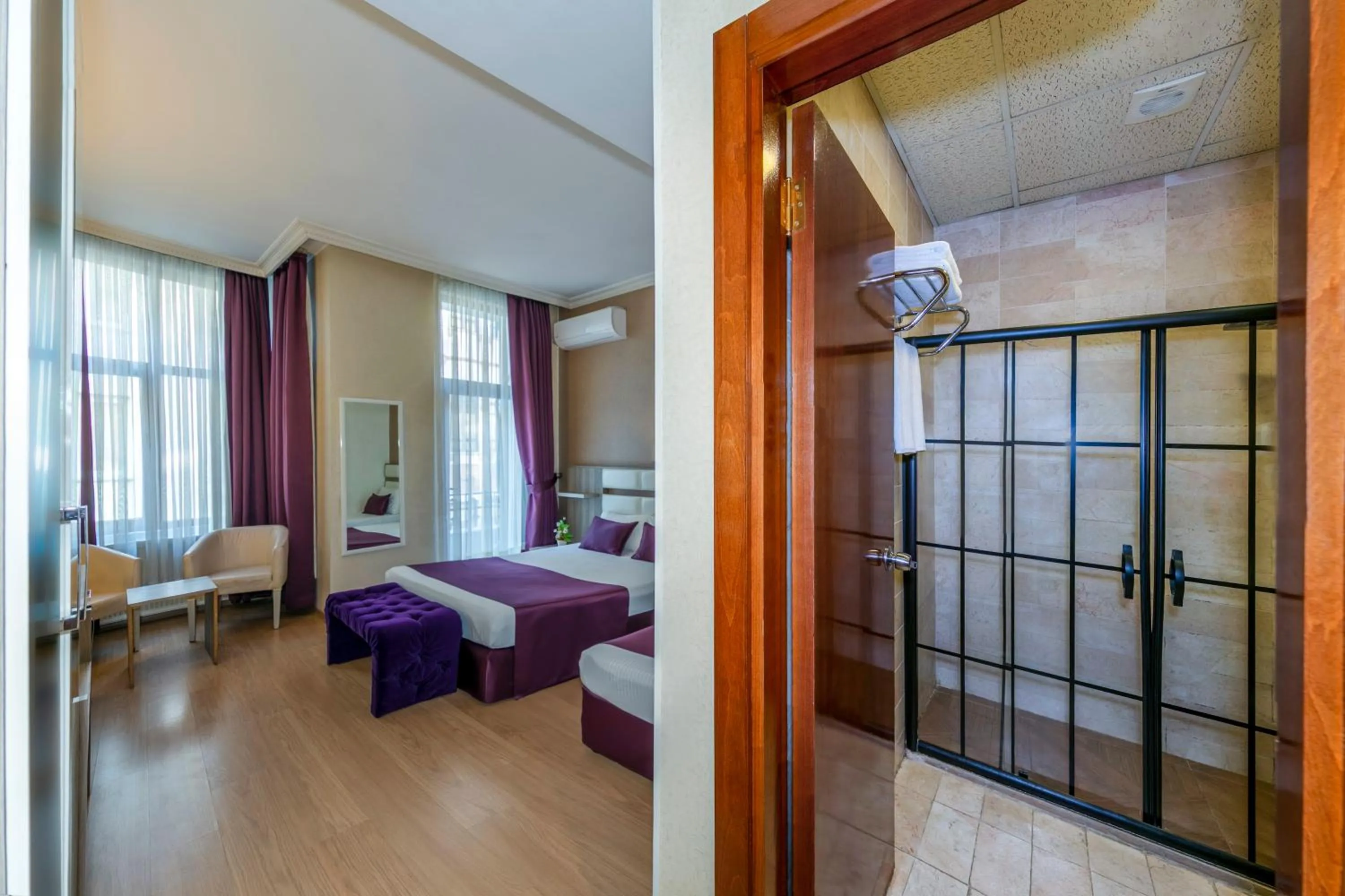 Deluxe Double Room in Nil Hotel İstanbul City Center