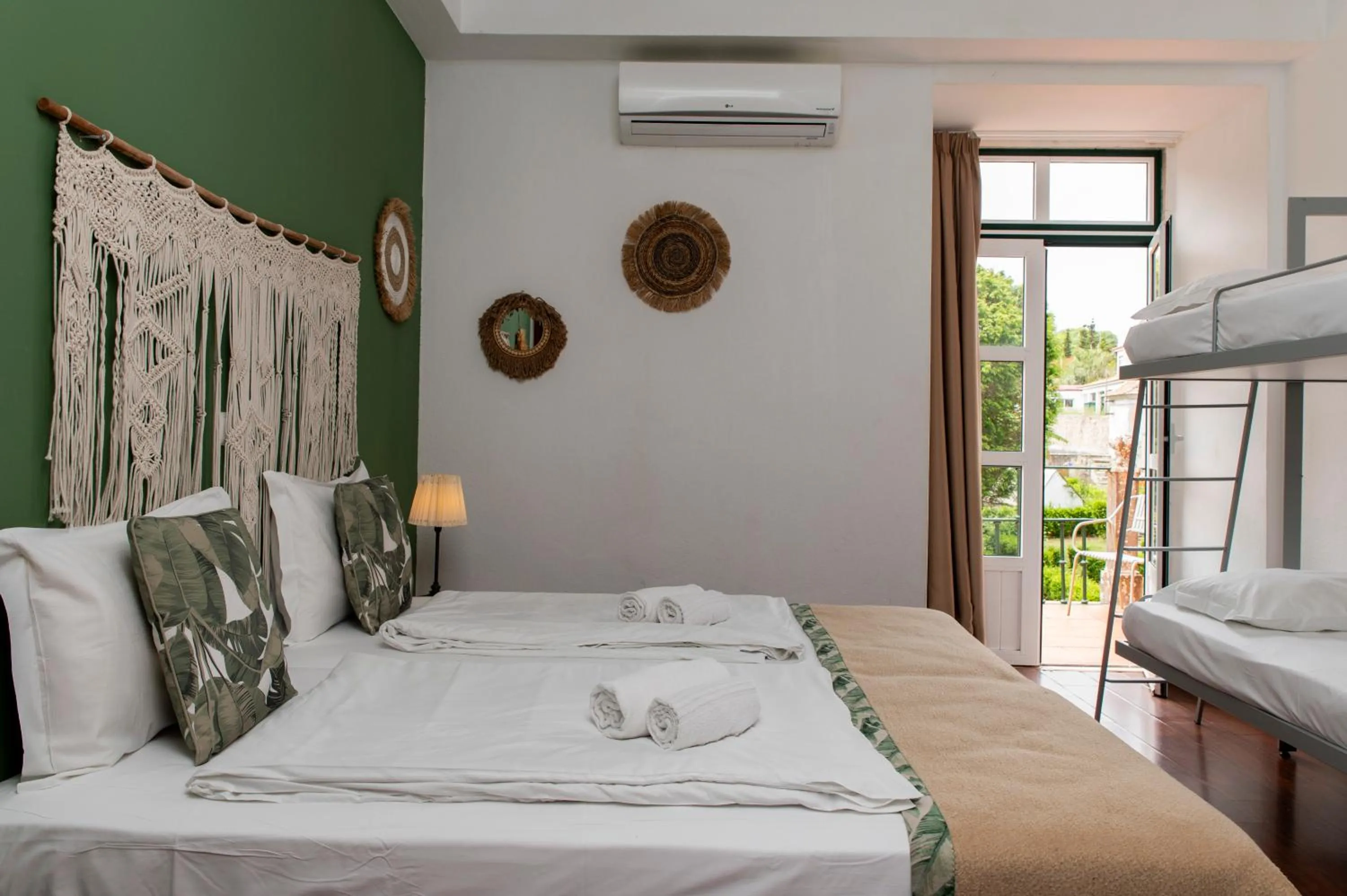 Family Room with Balcony in WOT Sarrazola Soul