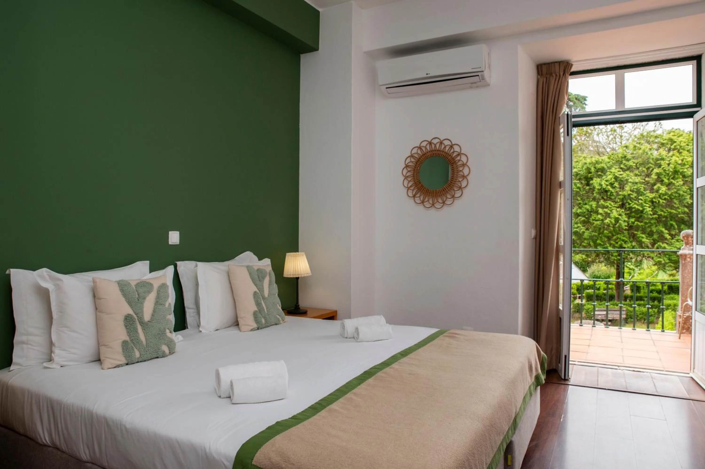 Deluxe Double or Twin Room with Balcony in WOT Sarrazola Soul