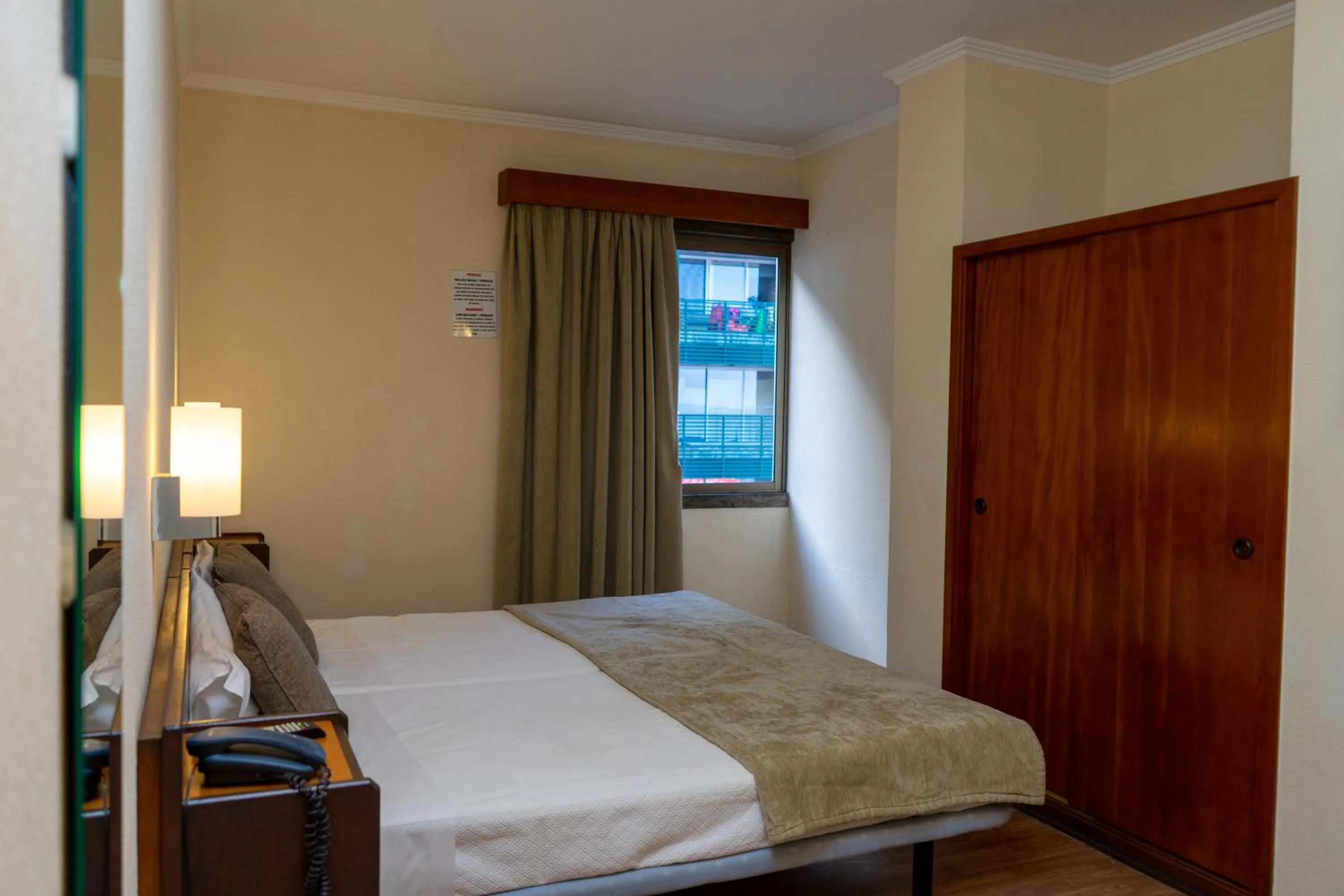 Twin Room in Flag Hotel Madeira - Ribeira Brava