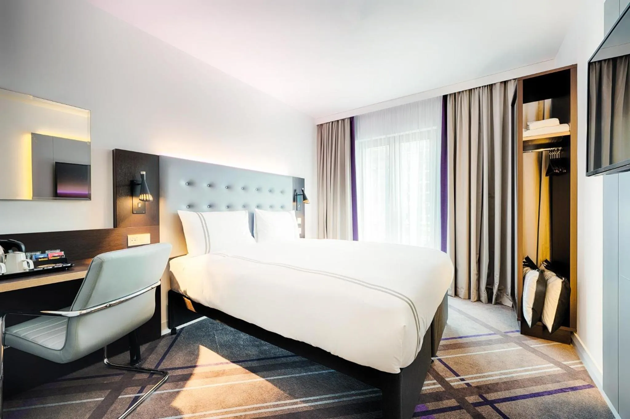 Standard Double Room in Premier Inn Wiesbaden City Centre