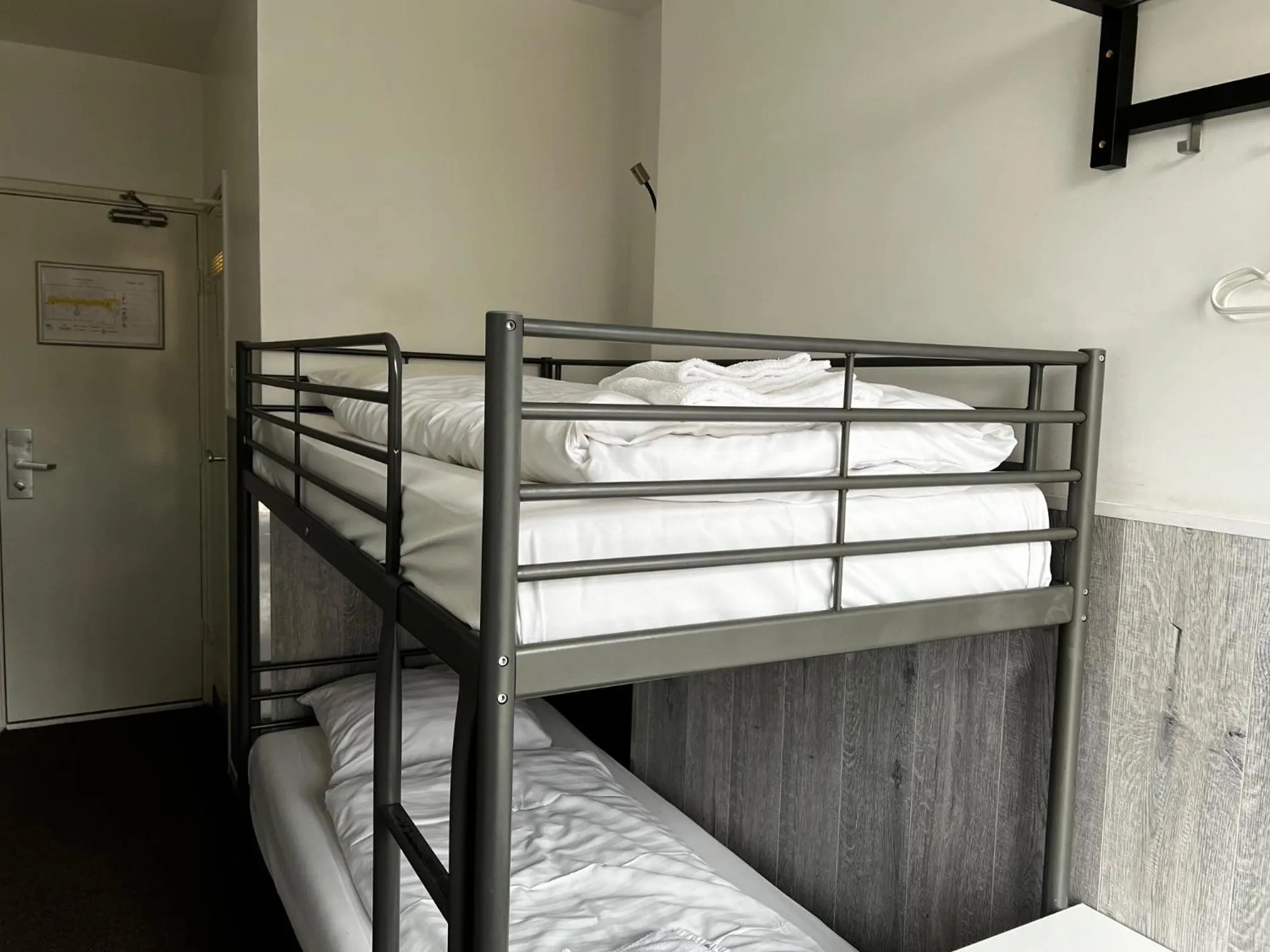 Budget Bunk Bed Room in Budget Trianon Hotel