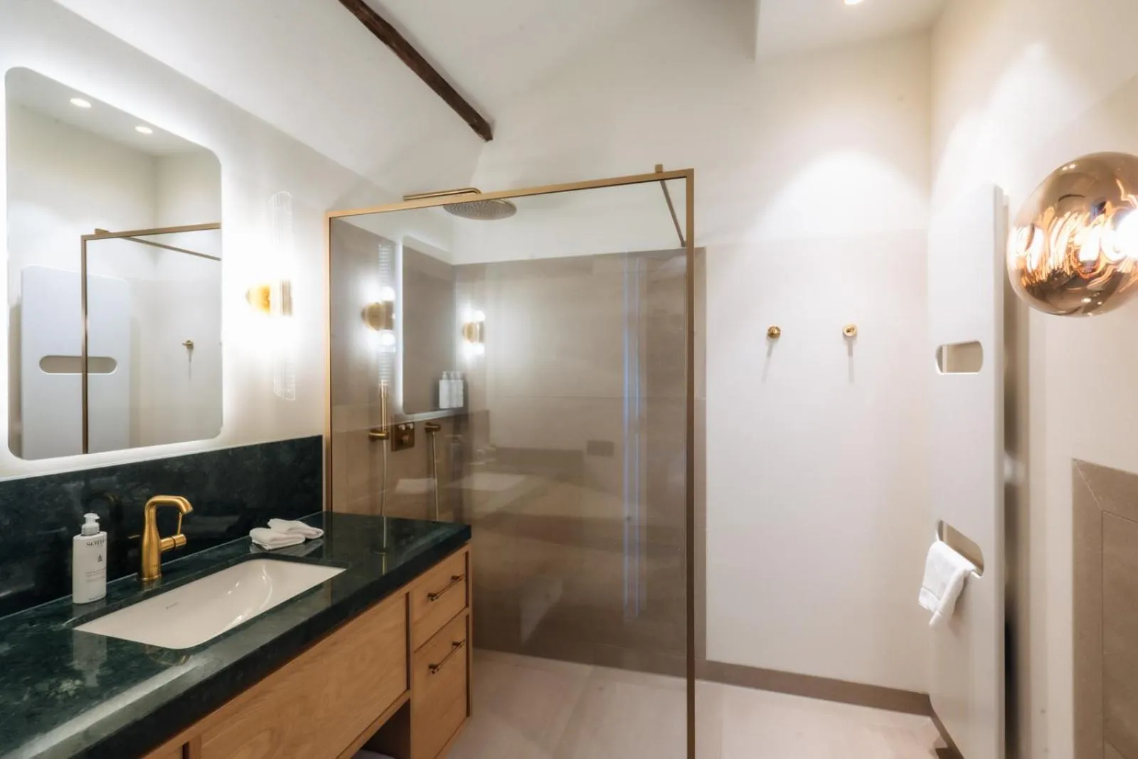 Deluxe Room in Château St Gerlach - Oostwegel Collection, member of Relais and Châteaux