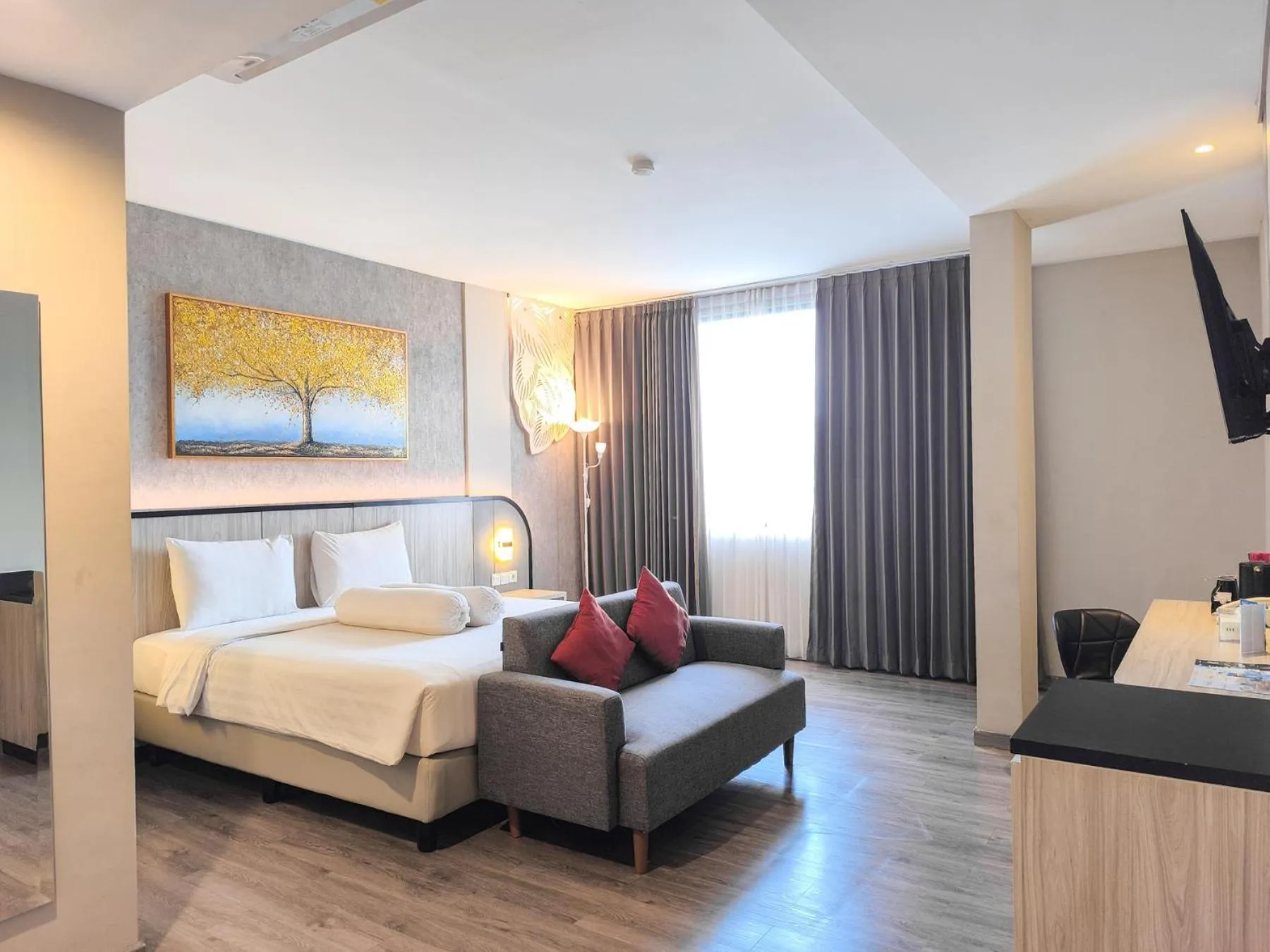 Suite in Front One Gosyen Hotel Salatiga