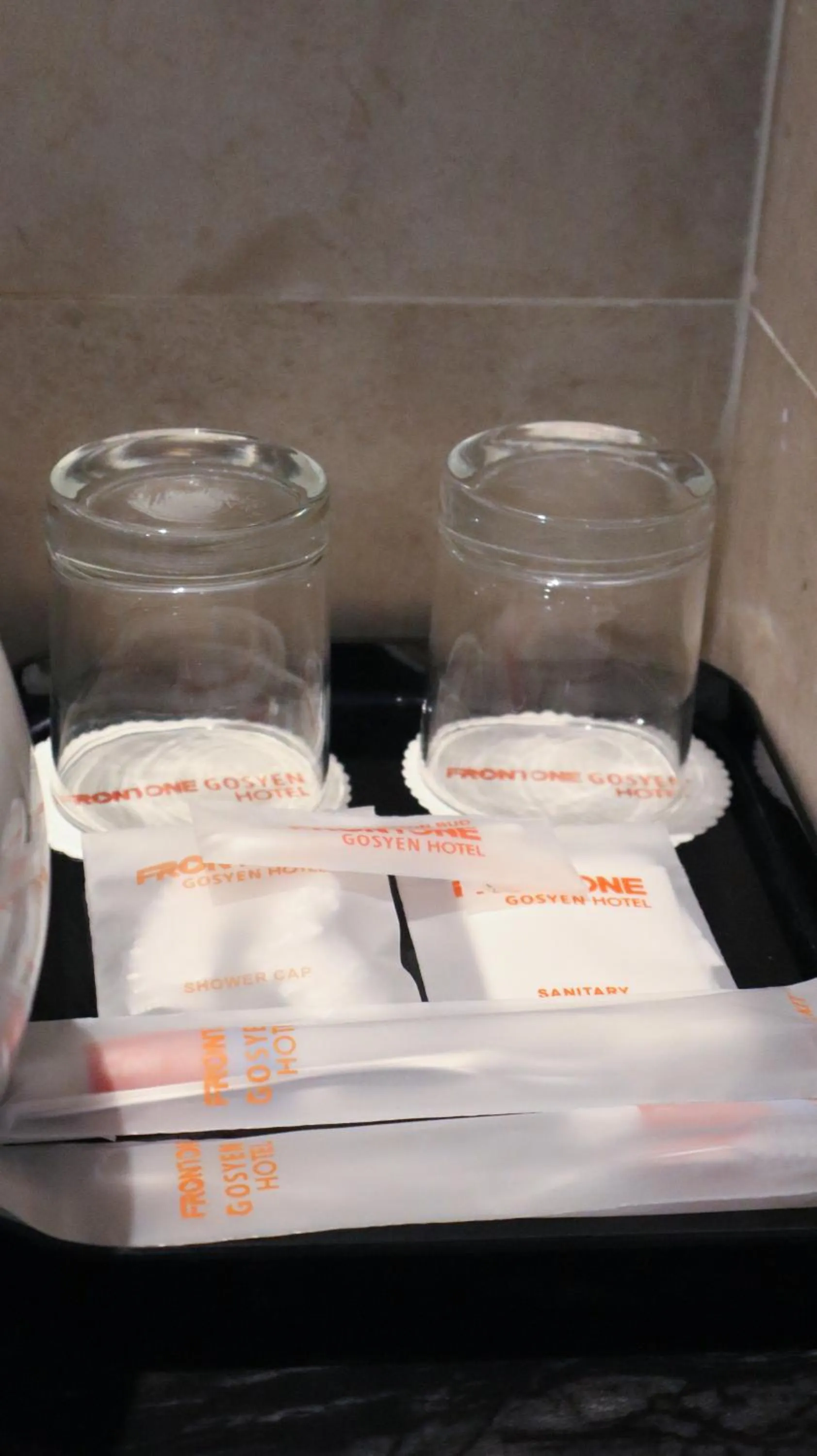 Deluxe Twin Room in Front One Gosyen Hotel Salatiga