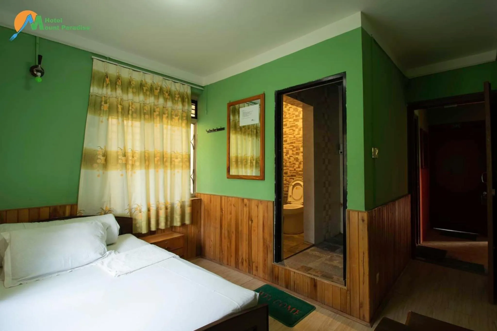 Single Room with Bathroom - single occupancy in Hotel Mount Paradise