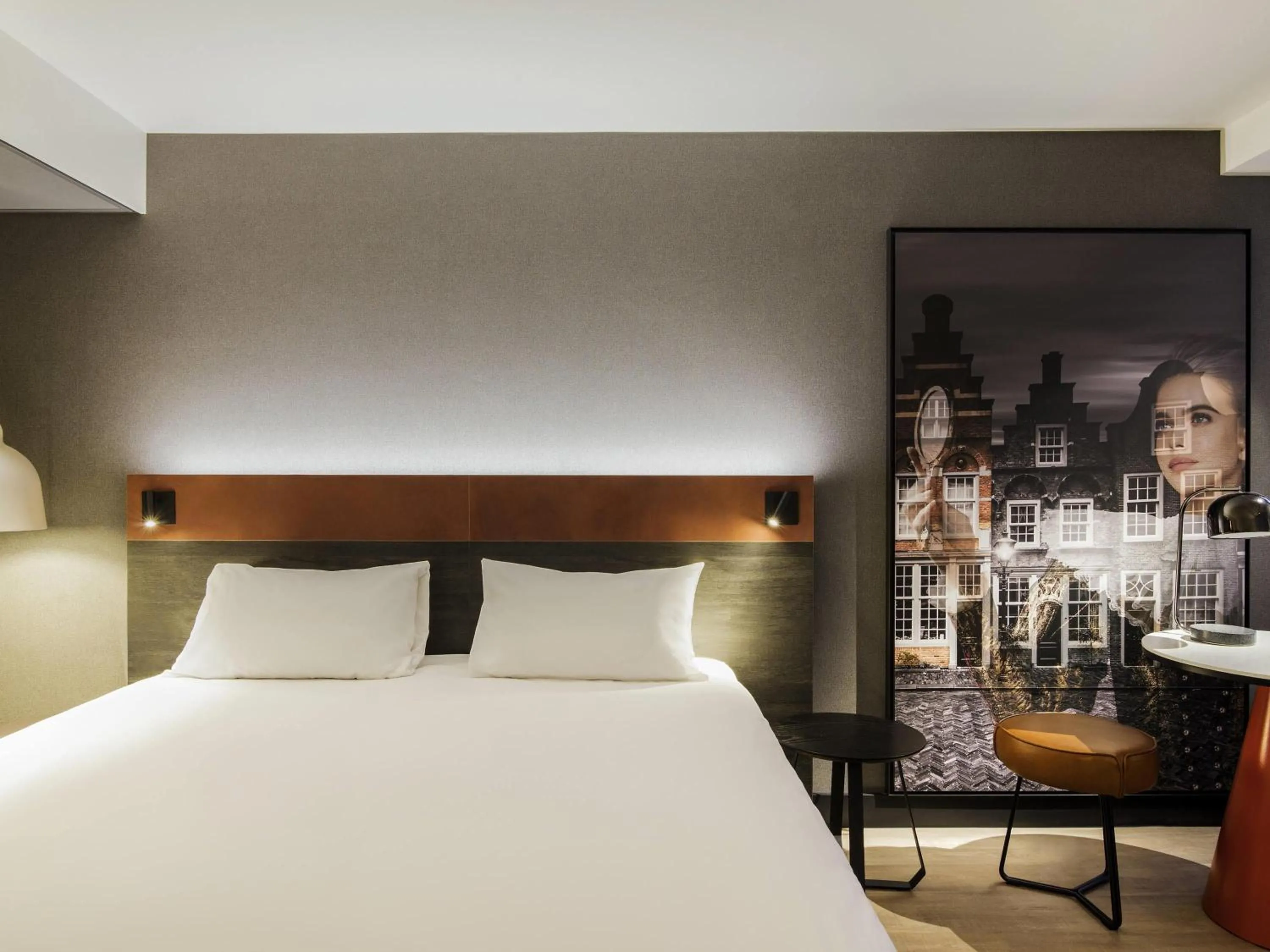 Privilege Double Room in Mercure Amsterdam City Hotel