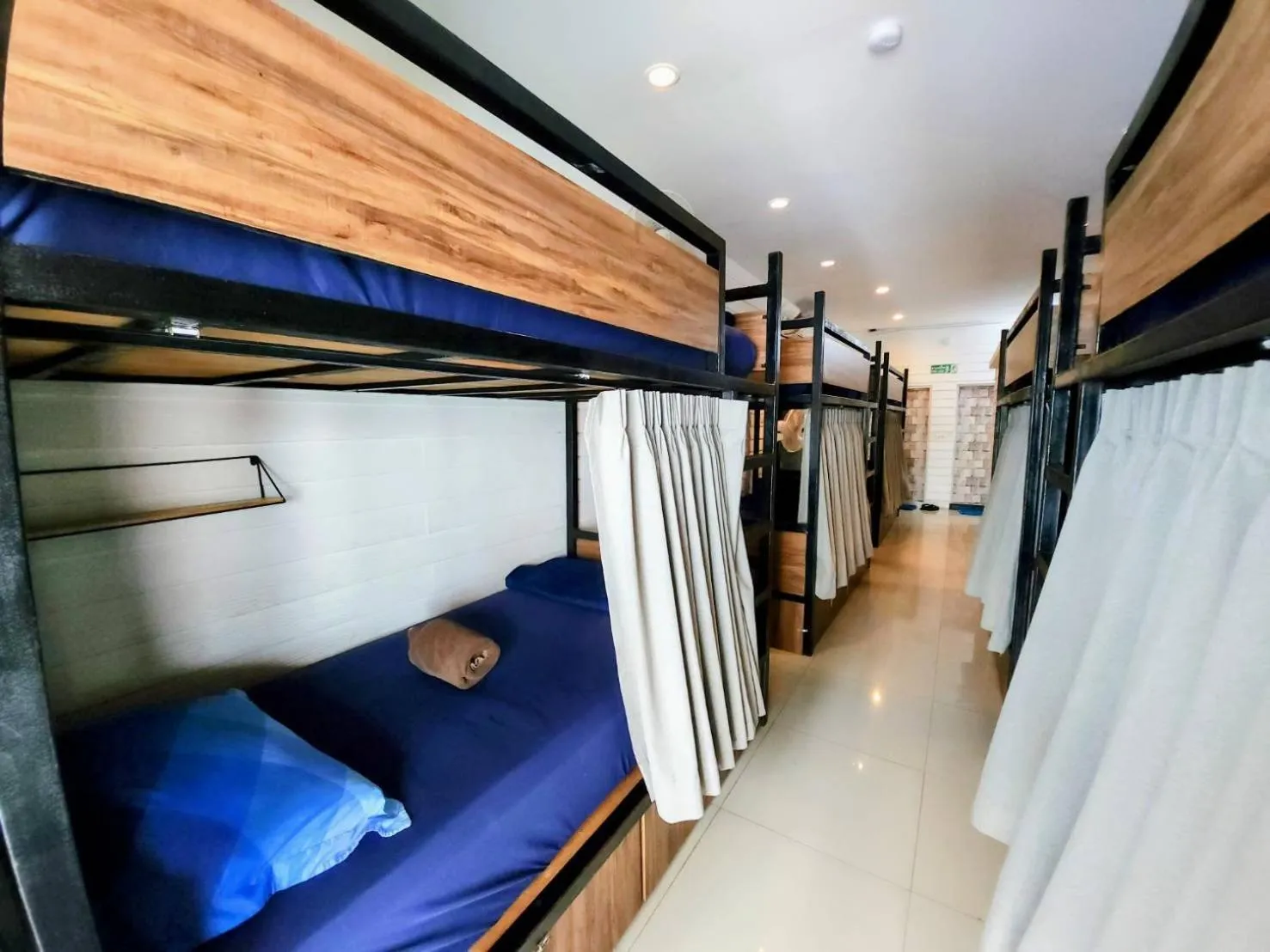 Bed in 8-Bed Mixed Dormitory Room in Back Home Backpackers Hostel