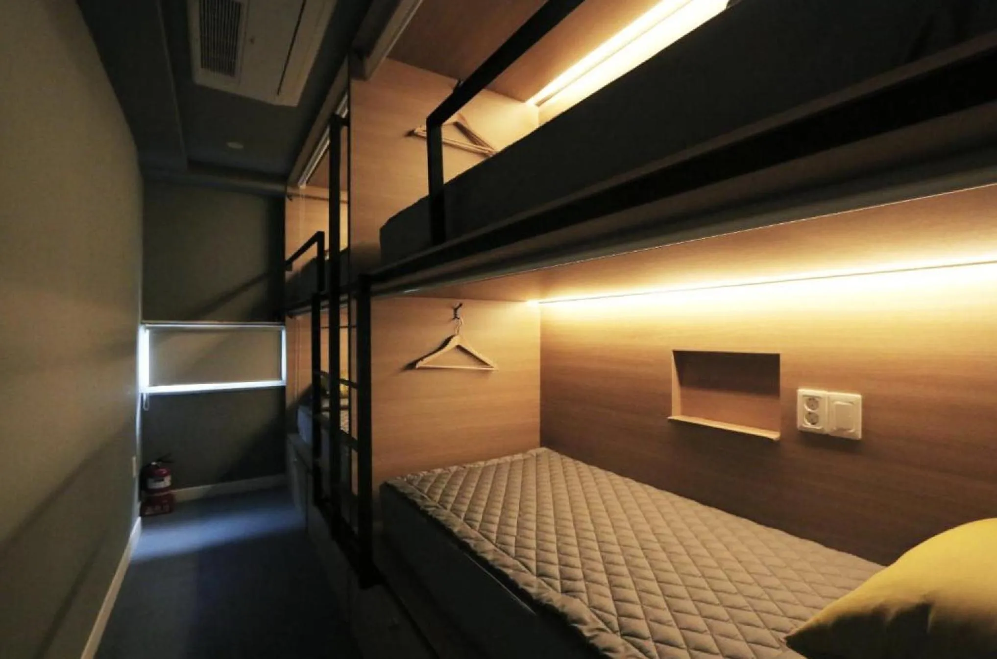 Quadruple Room with Shared Bathroom in Blueboat Hostel Jeonju