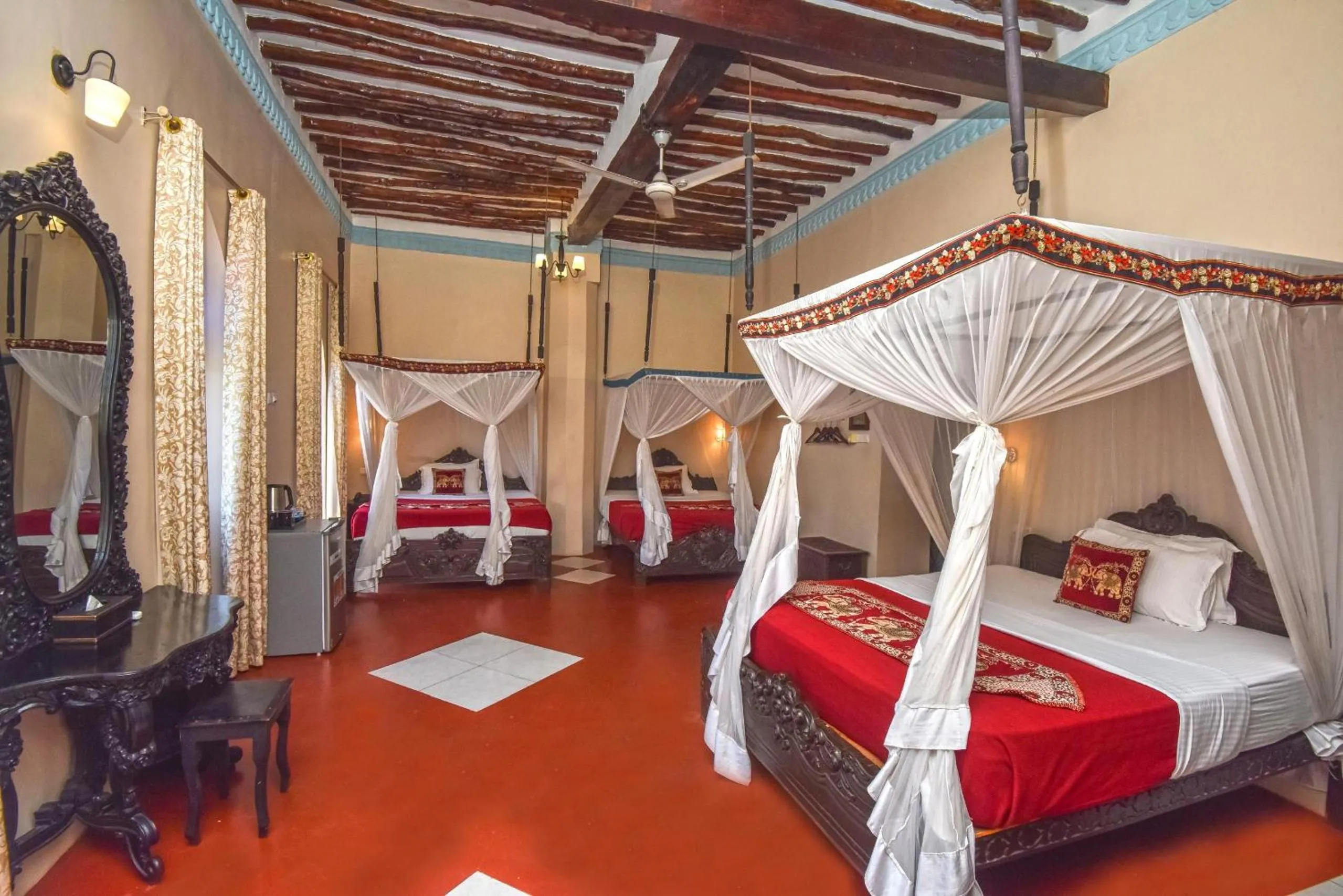 Family Room with Garden View in Tembo House Hotel