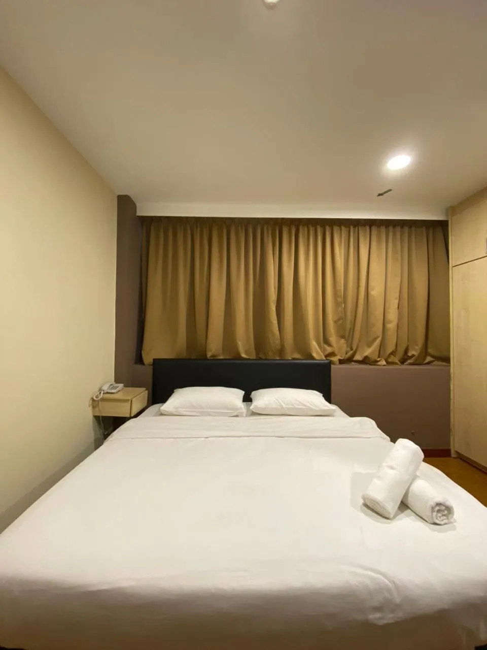 Deluxe King Room in Hotel Ambassador @ Bukit Bintang