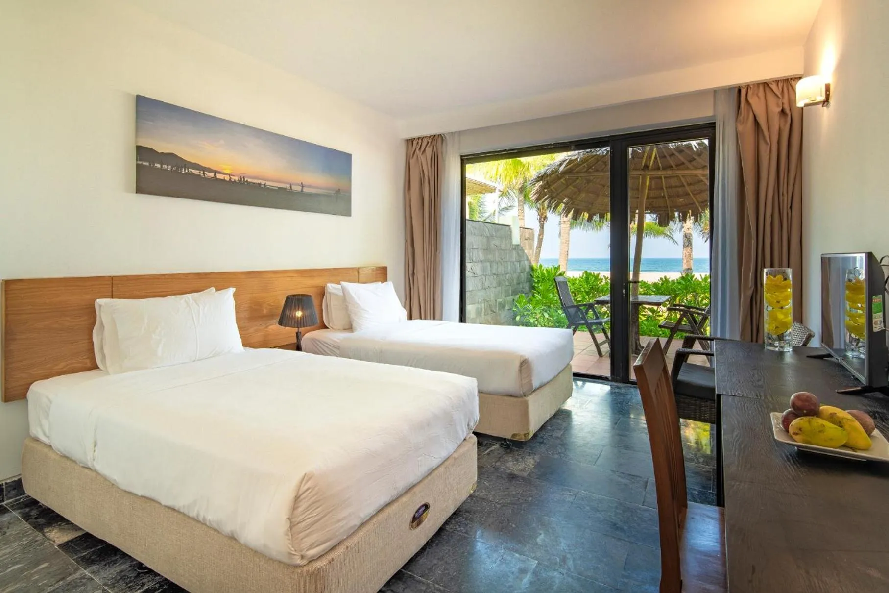 Deluxe Double or Twin Room with Ocean View in Temple Da Nang Resort