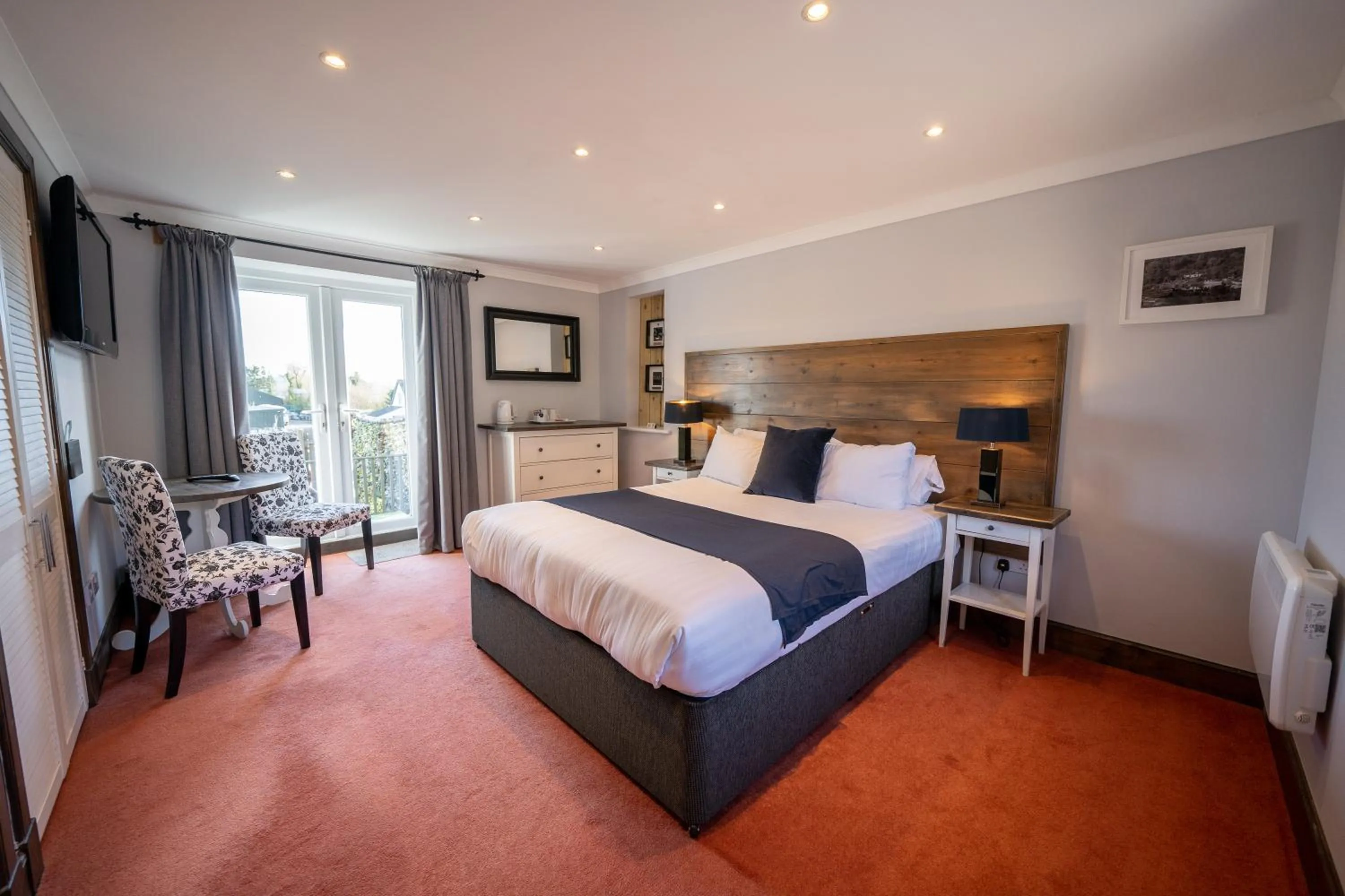 Deluxe Double Room in Oak Tree Inn