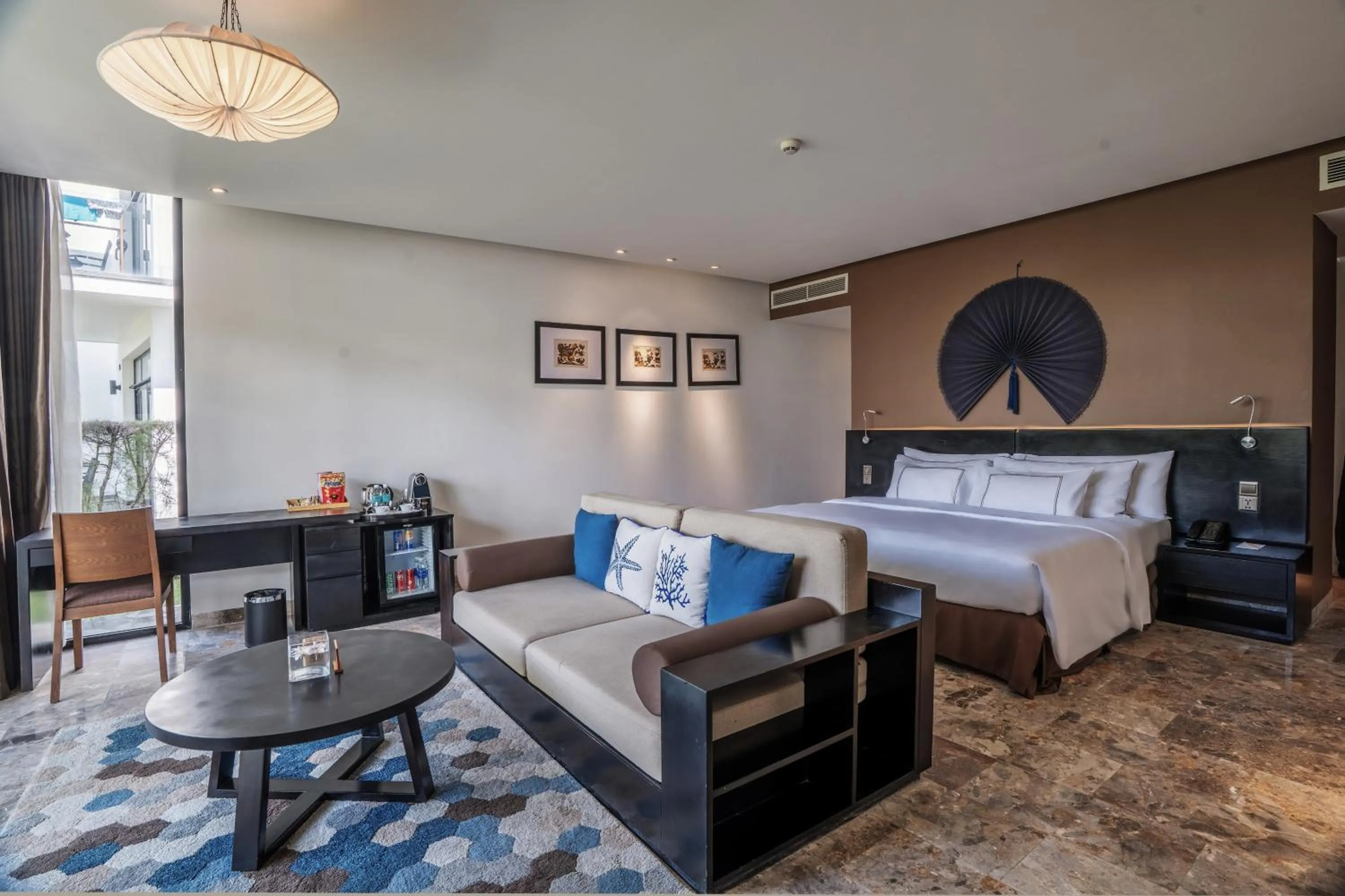 The Level Premium with Terrace and Lounge benefits in Melia Danang Beach Resort