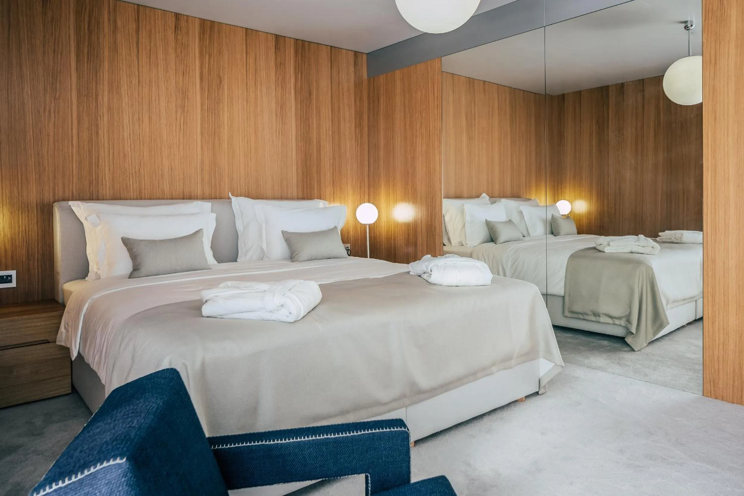 Premium Double Room – Atrium View in Met Boutique Hotel