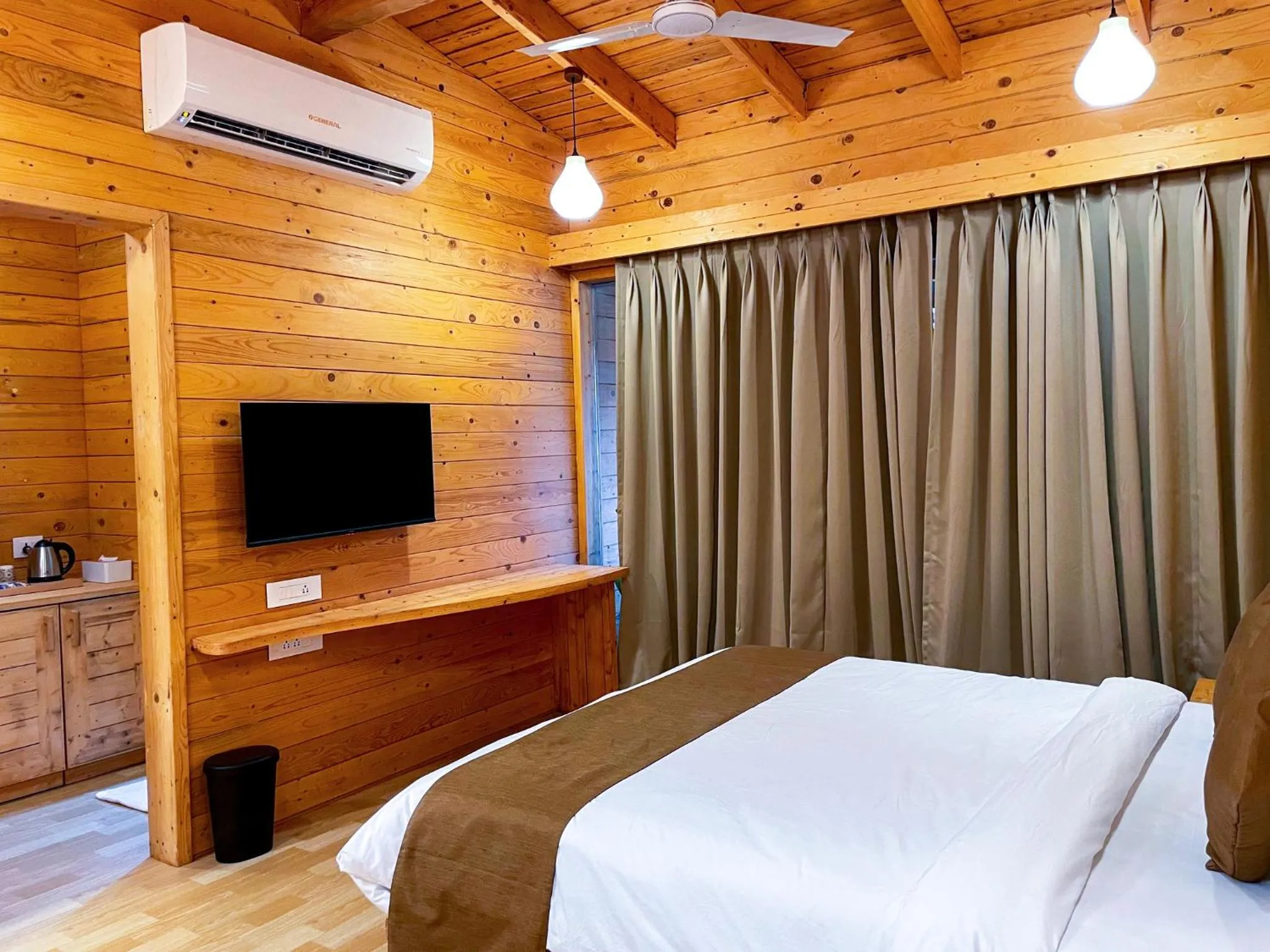 Deluxe Room in Villament Zinc Journey By The Fern, Karjat