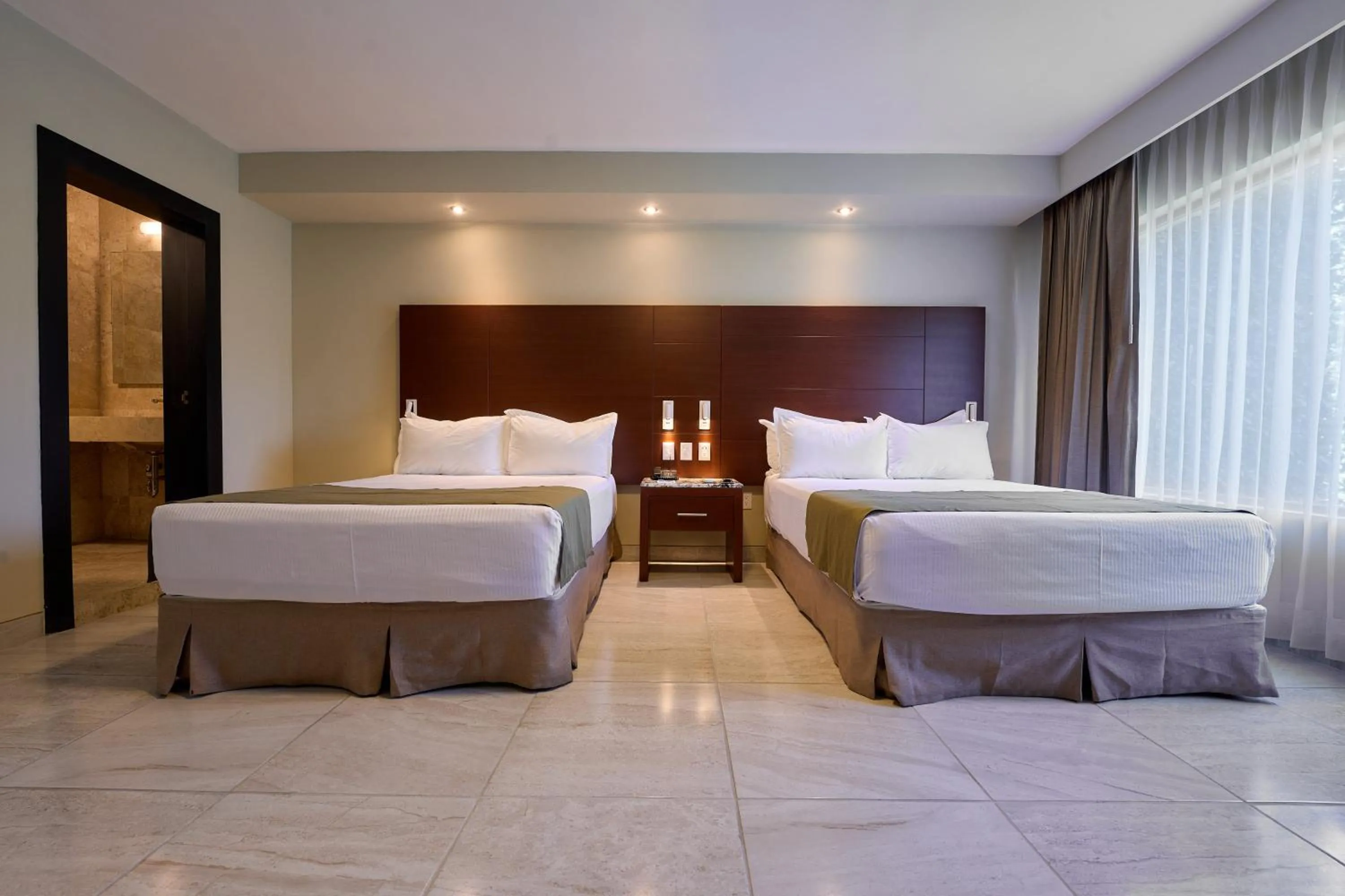 Executive Suite in Hotel Estancia Business Class