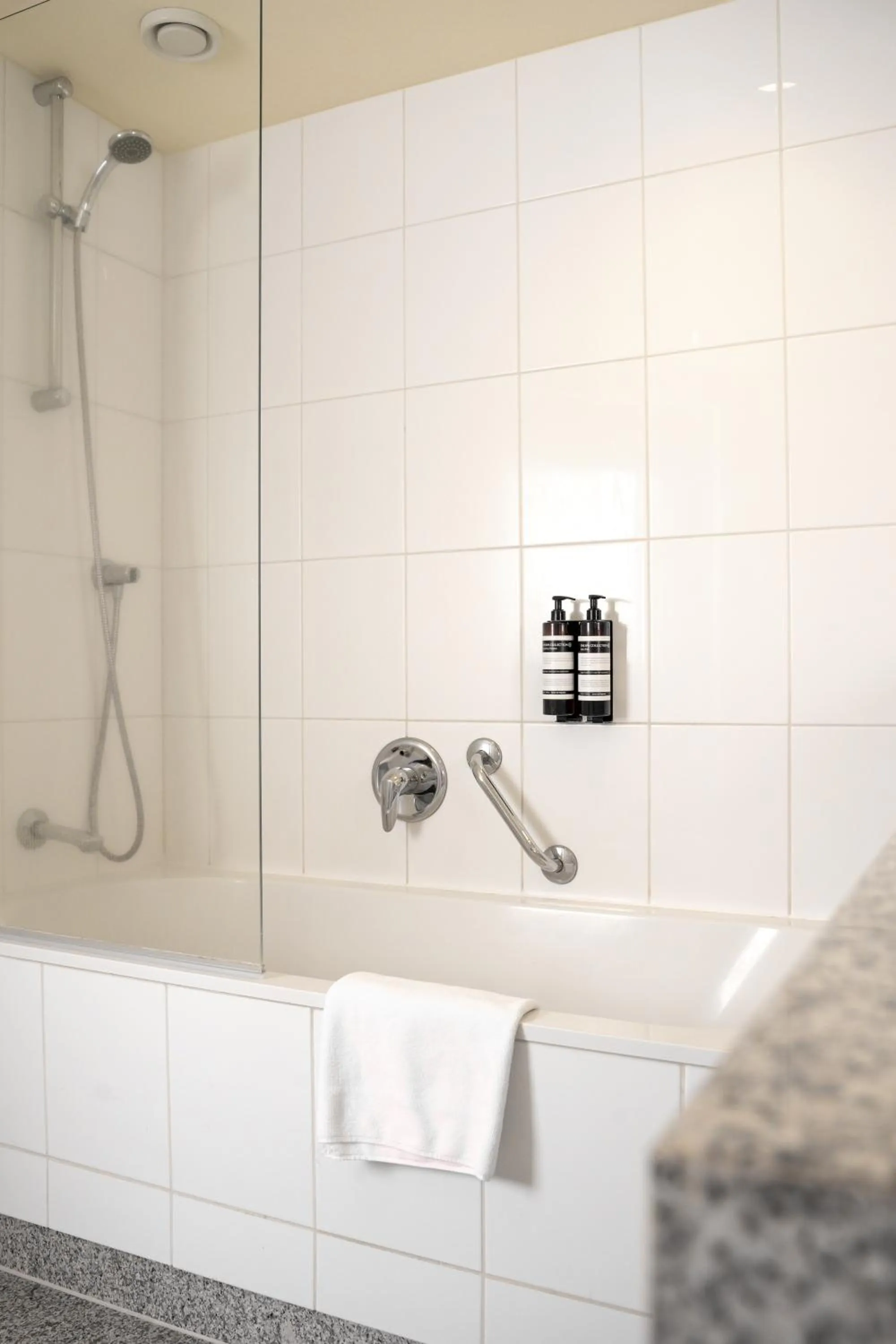 Double Room in Hampshire Hotel – Voncken Valkenburg