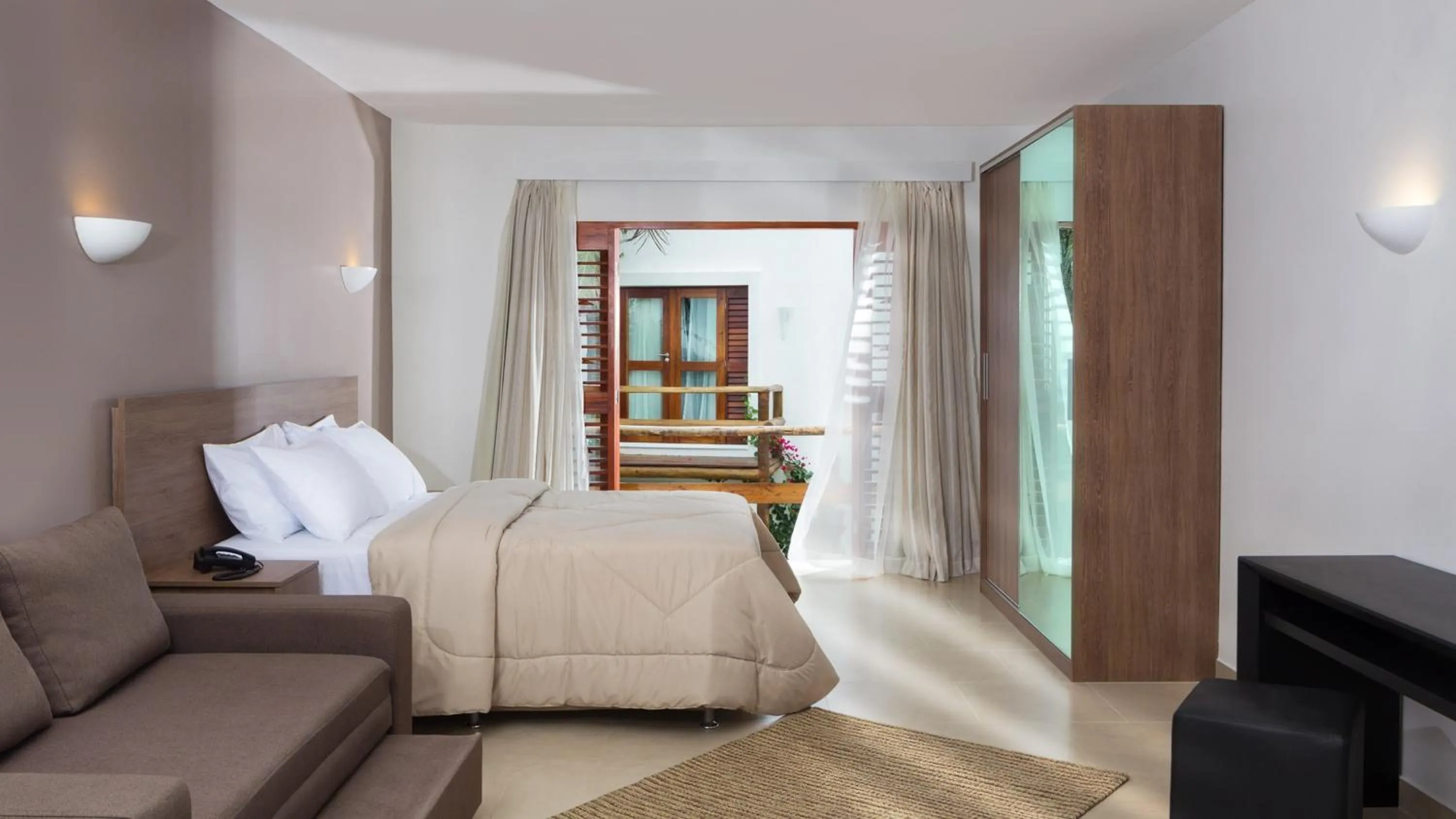 Superior Studio with Balcony in Blue Residence Hotel