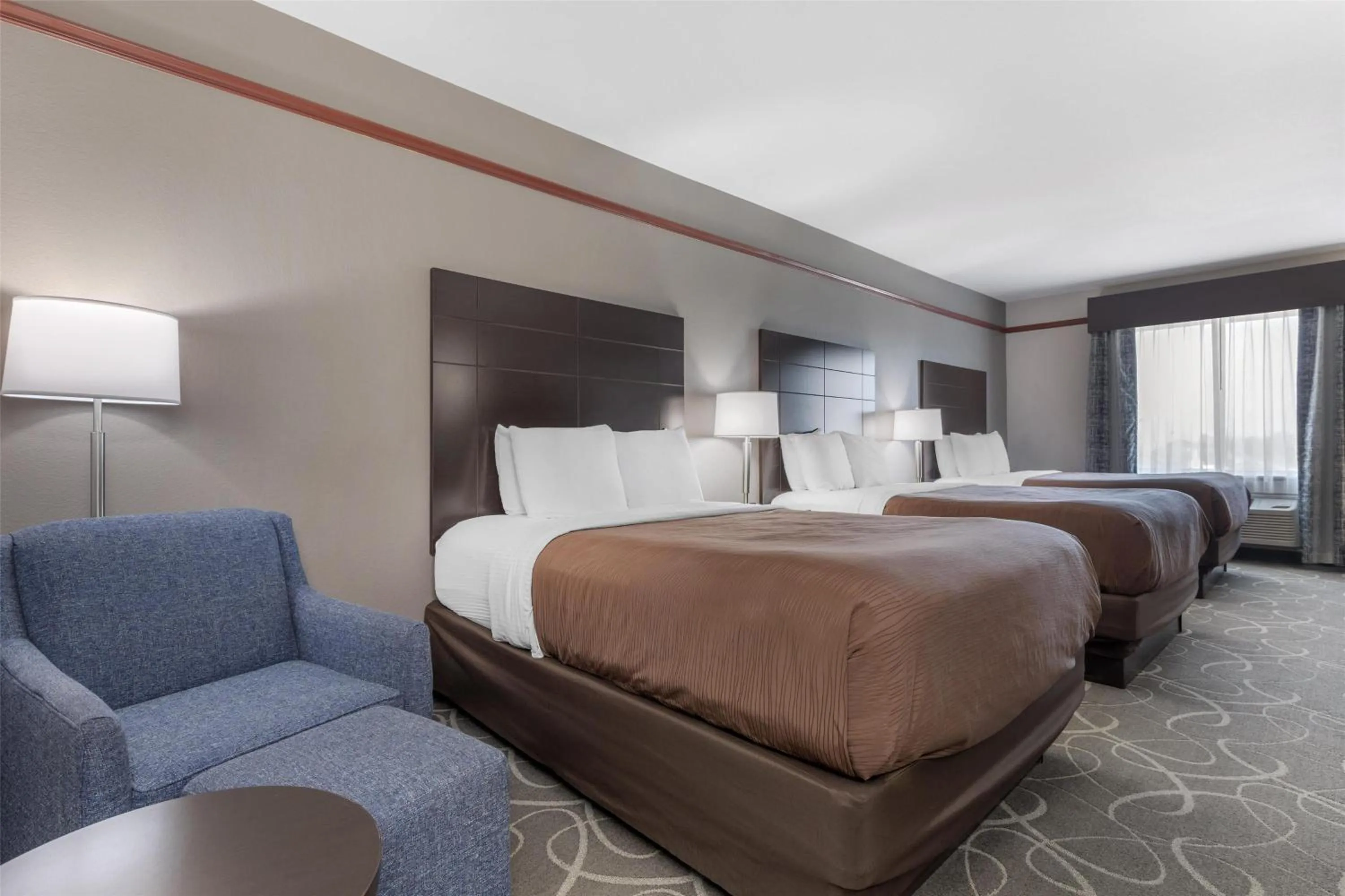 Queen Room with Three Queen Beds - Non-Smoking in Best Western Limestone Inn and Suites