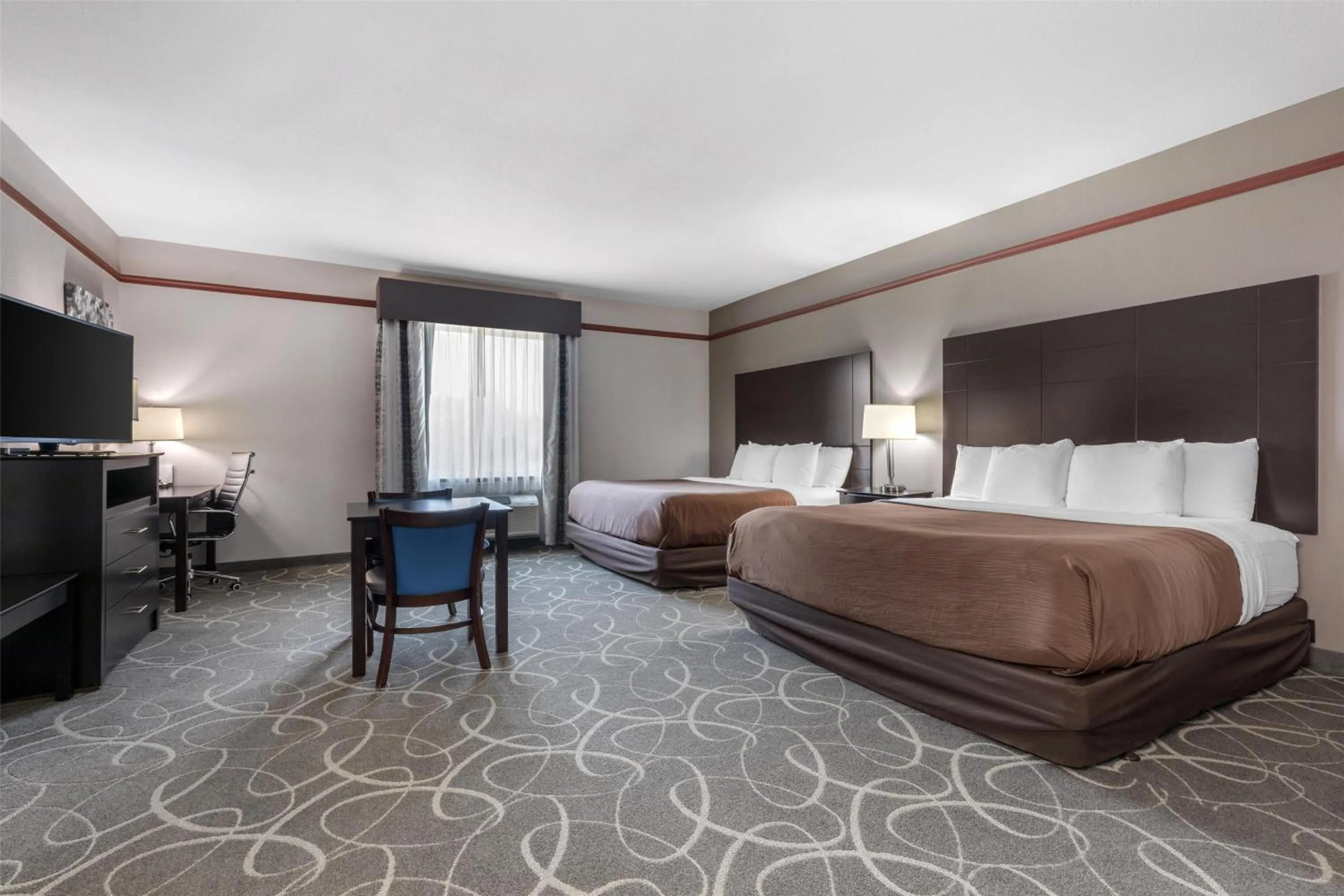 King Room with Two King Beds and Bath Tub - Mobility Accessible in Best Western Limestone Inn and Suites