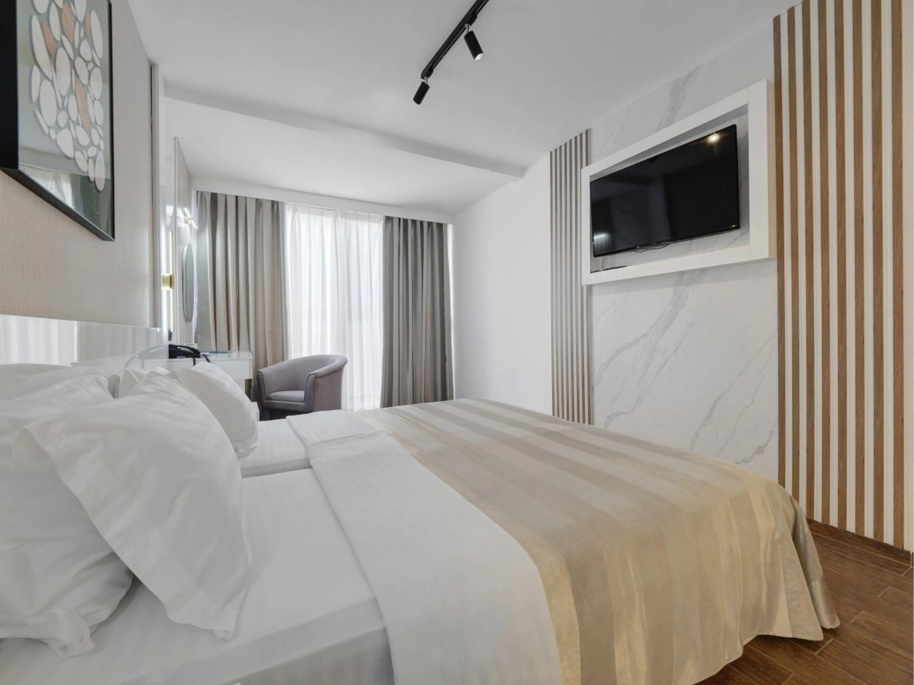 Double Room with Garden View - Villa Magnolia in Hotel Tara Becici