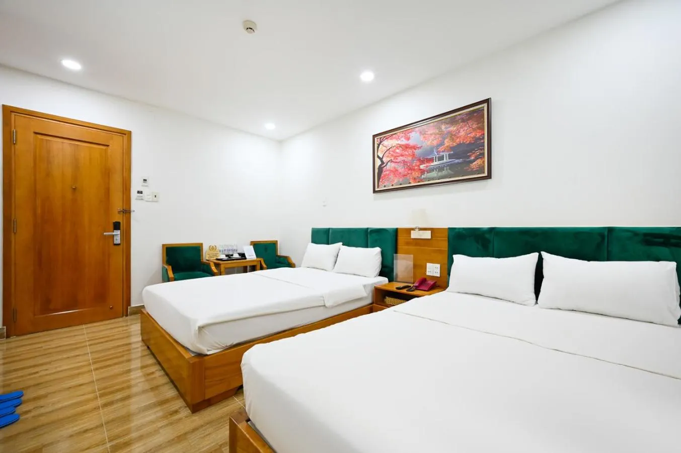 Superior Twin Room in Vivian Airport Hotel Saigon