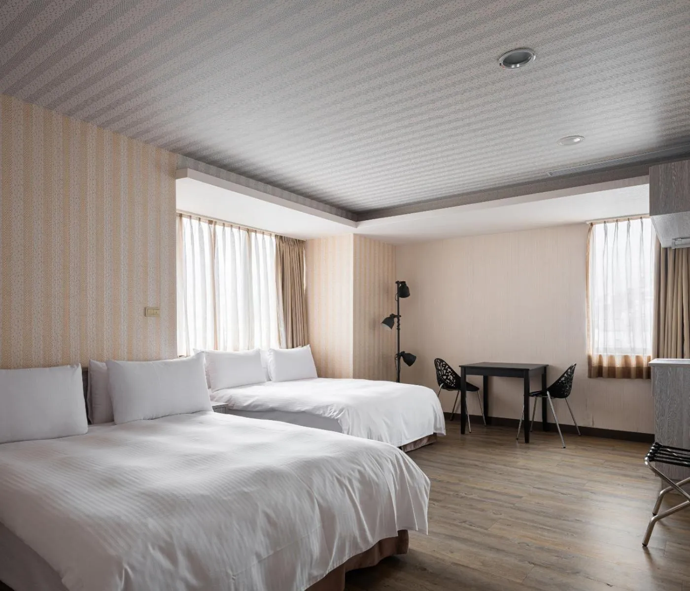 Quadruple Room with Bathroom in West Hotel