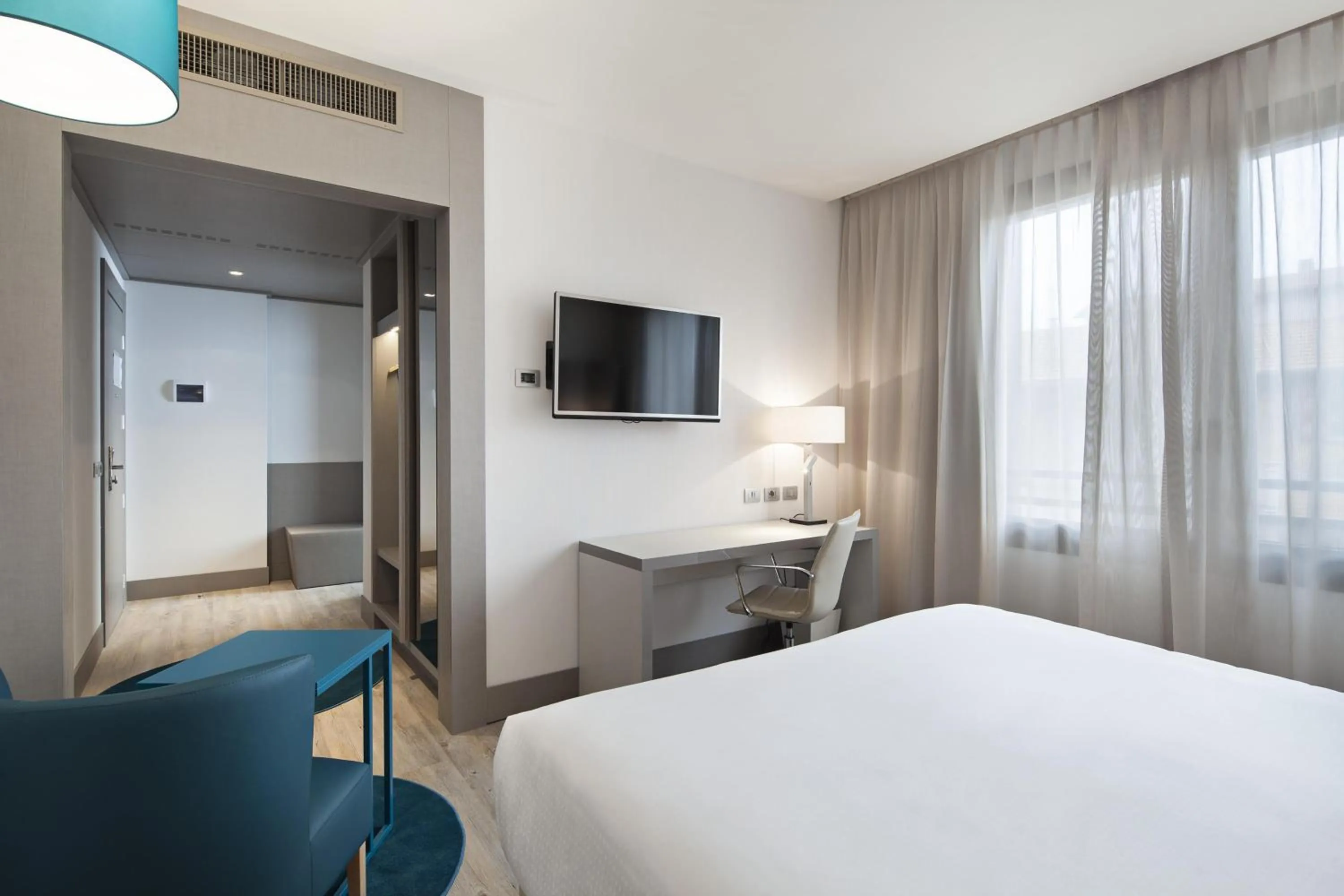 Superior Double or Twin Room in NH Parma