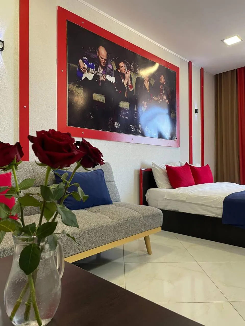 Comfort Triple Room with Sea View in Rock Hotel First Line