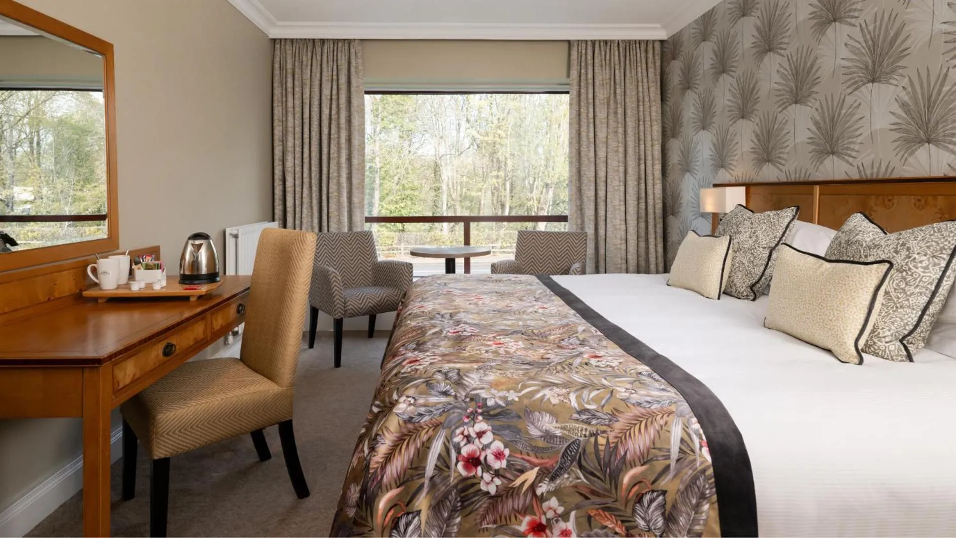 Superior Double Room in Everglades Hotel