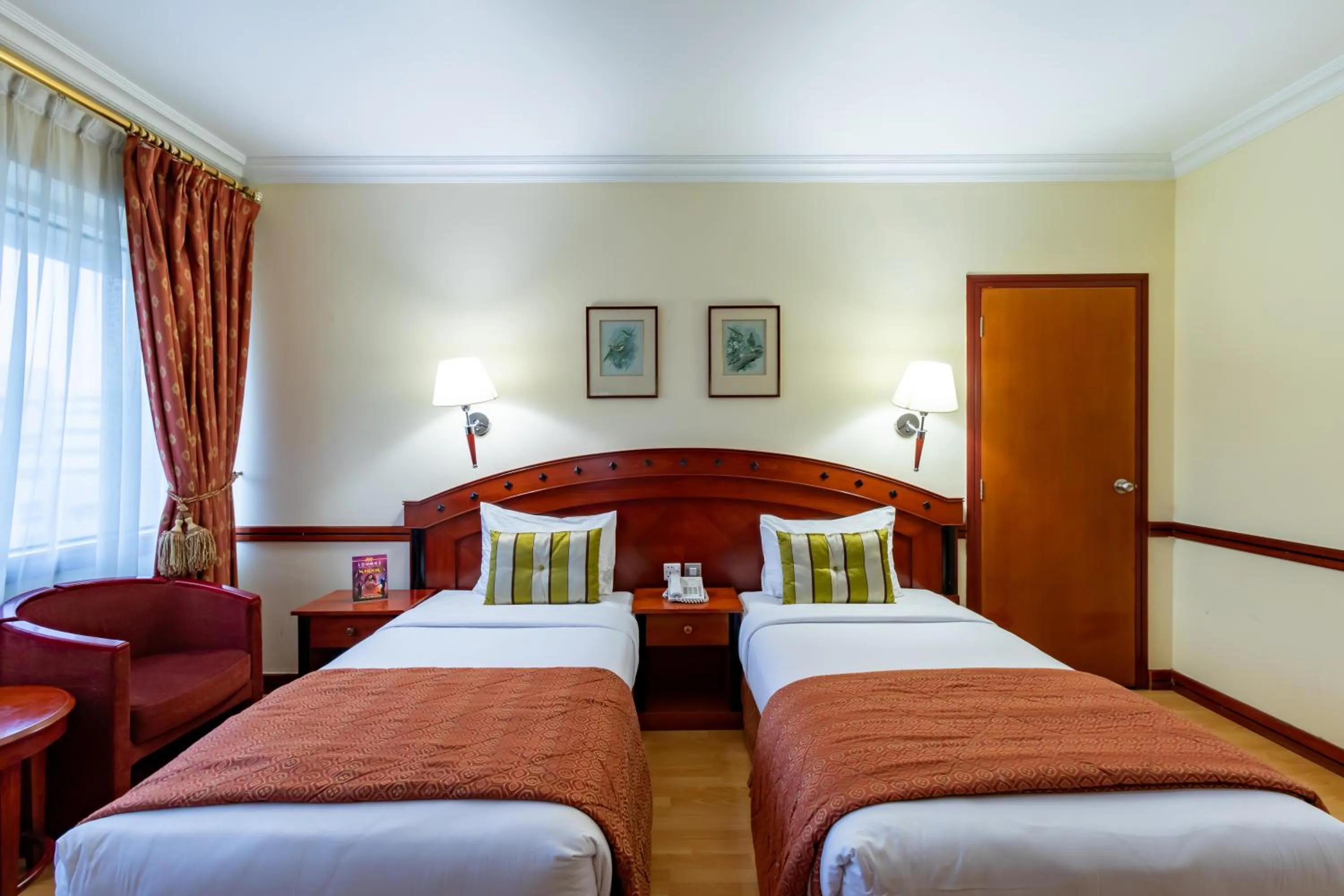 Standard Twin Room in City Palace Hotel