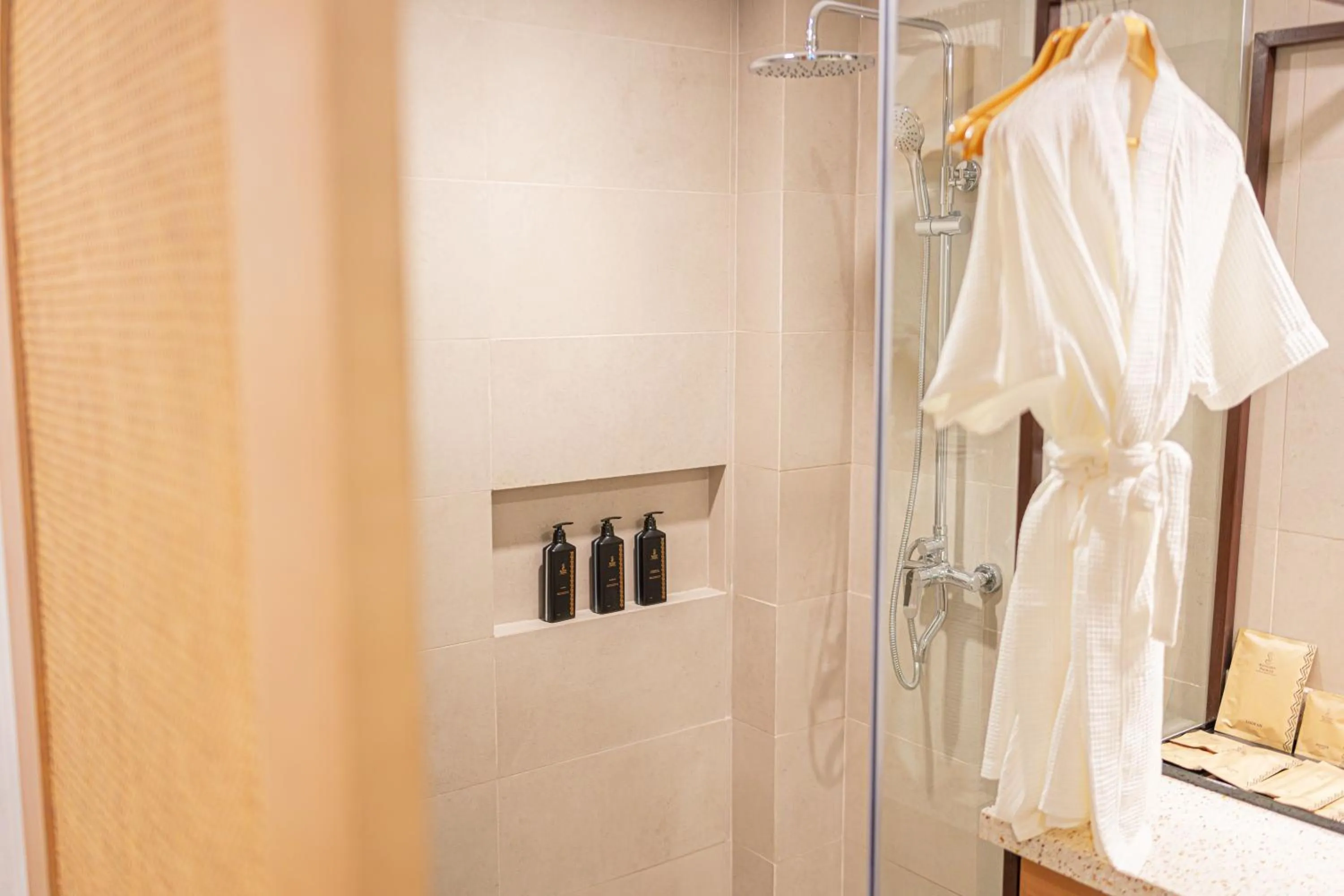 Deluxe Twin ( No Window) in Mandarin Nest Boracay