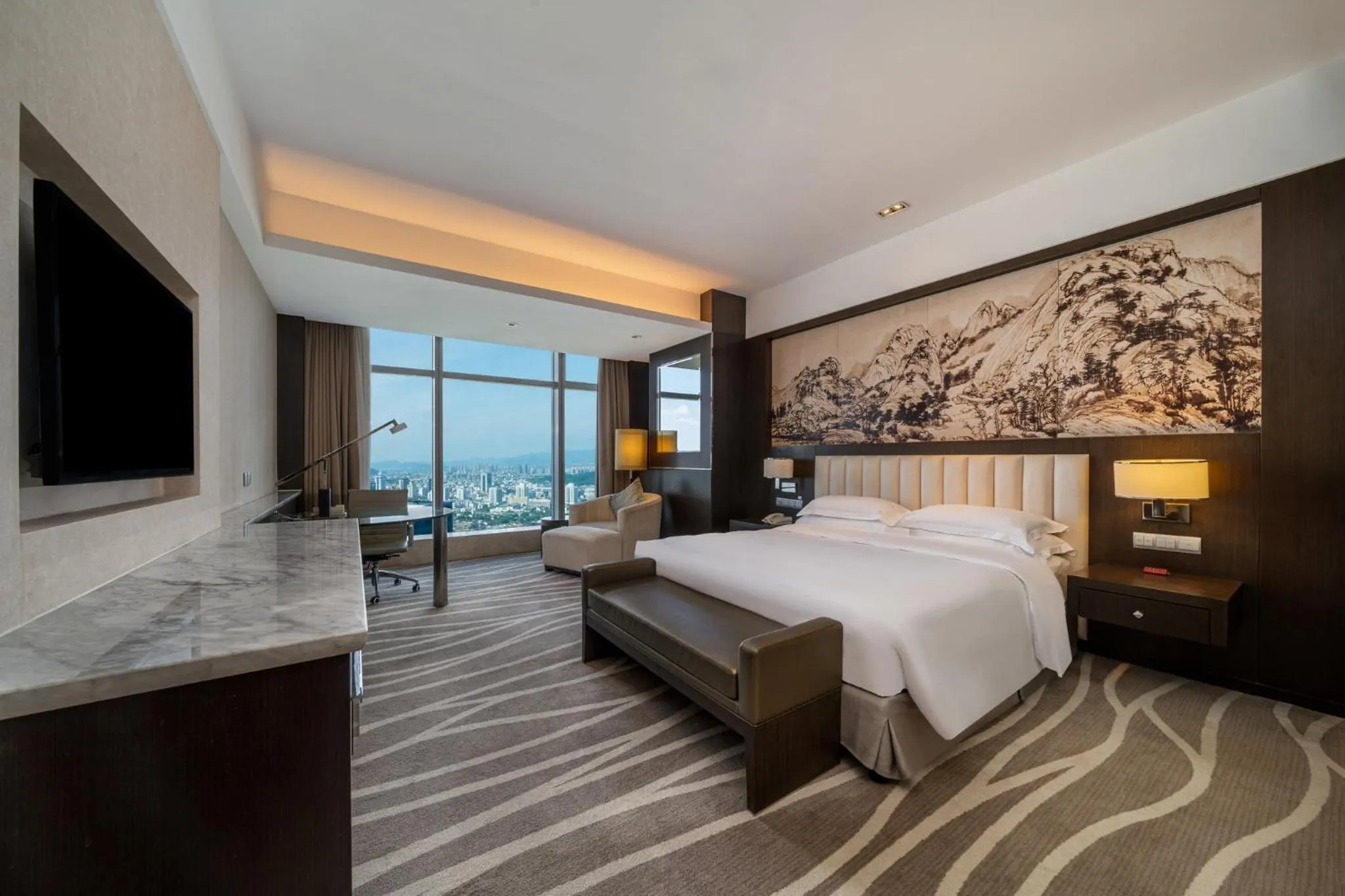 Standard King Room with City View in Crowne Plaza Shaoxing, an IHG Hotel