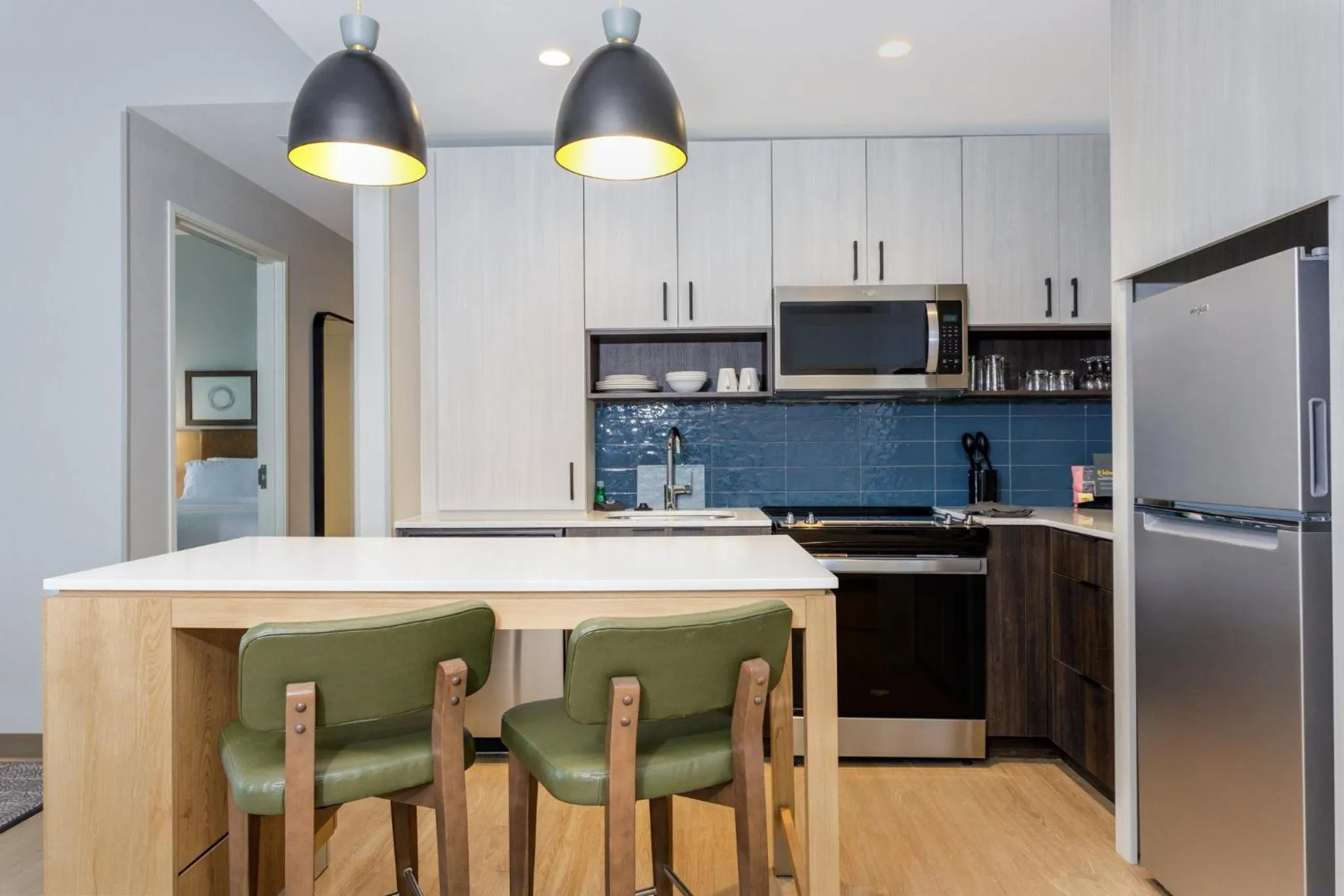 One-Bedroom Queen Suite with Tub - Mobility Accessible in Staybridge Suites Winter Haven - Auburndale