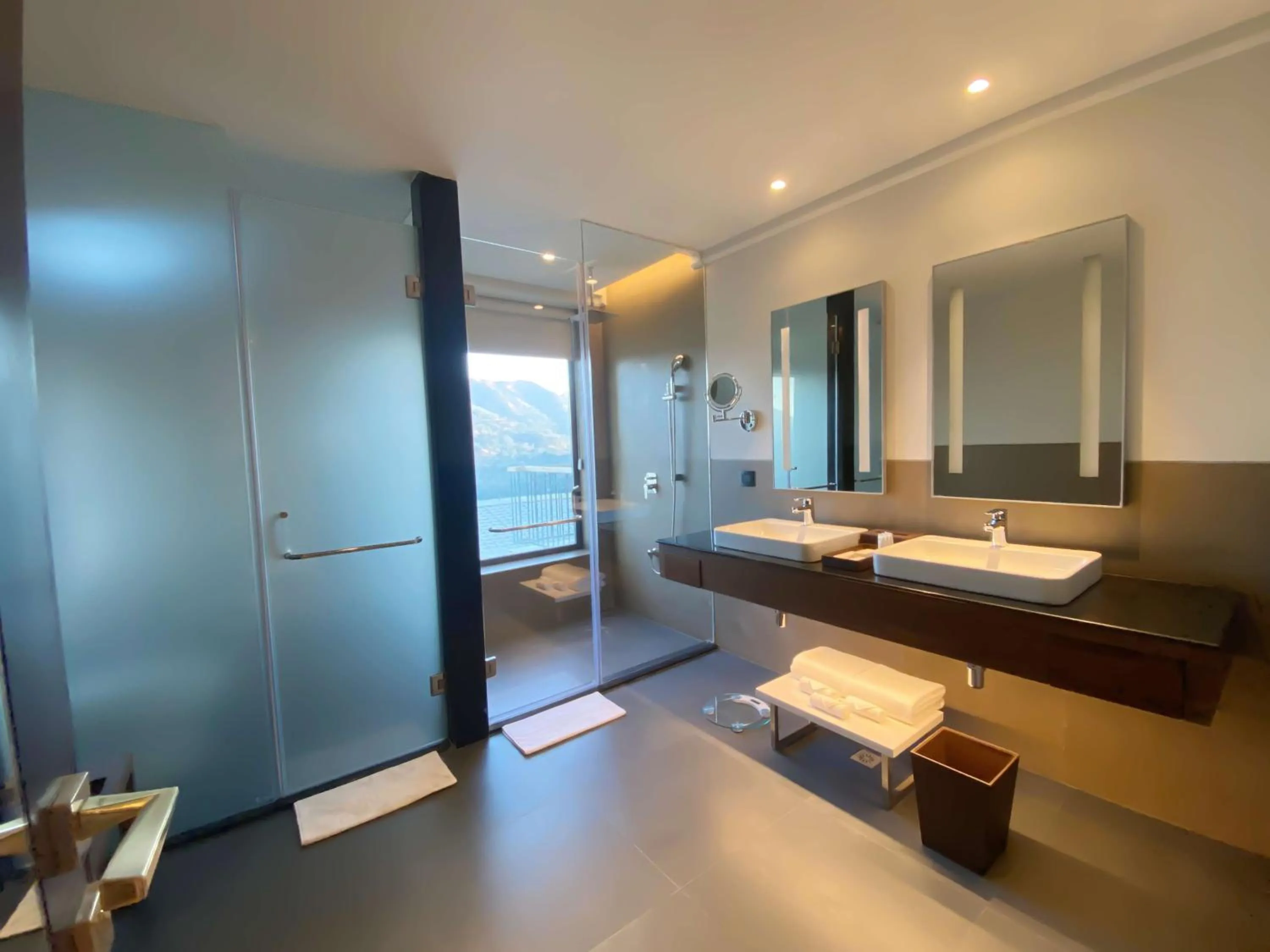 Standard King Room with Hill View in Radisson Blu Resort Kumbhalgarh