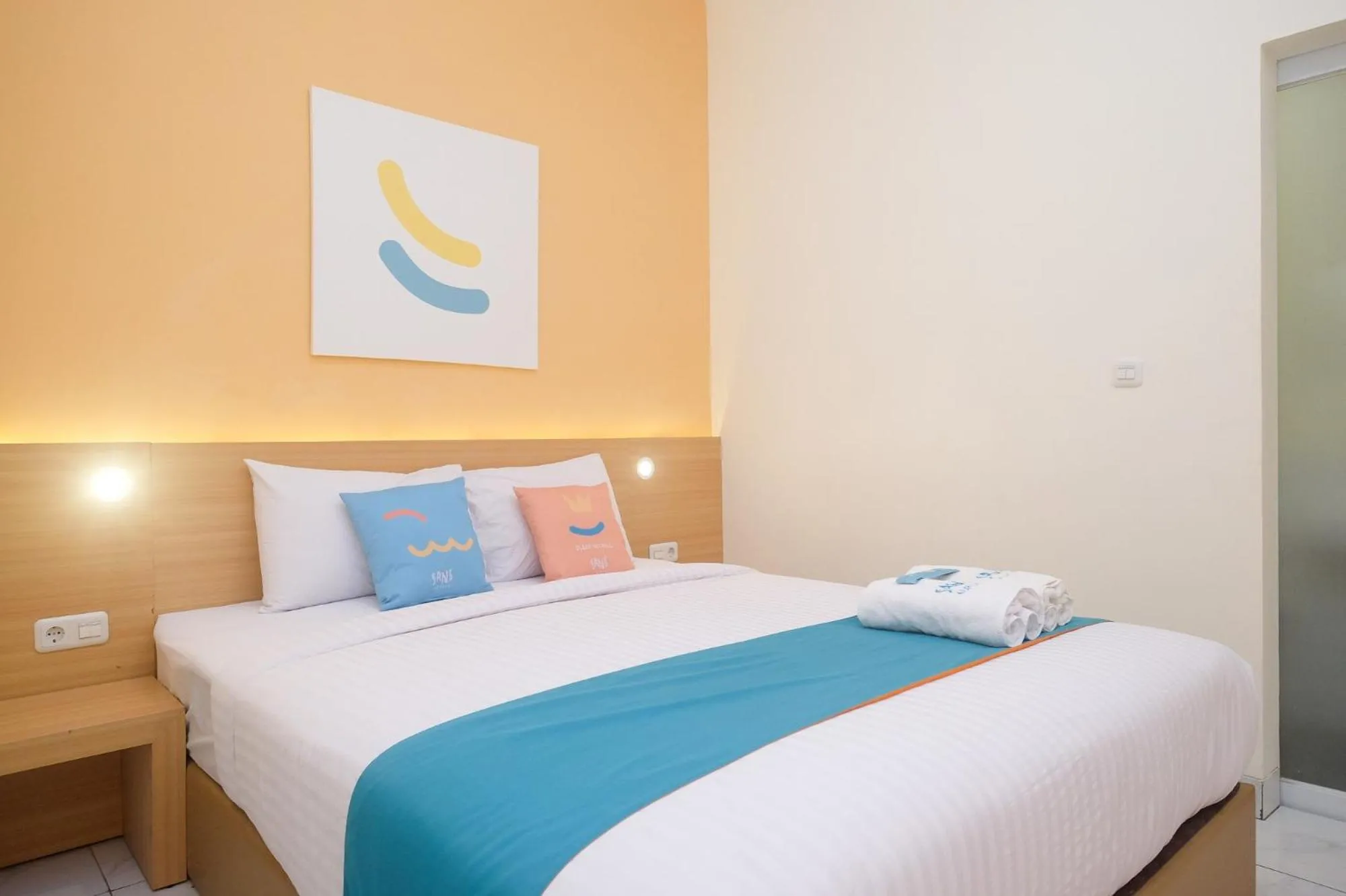 Deluxe Room in Sans Hotel Aurum Majapahit Semarang