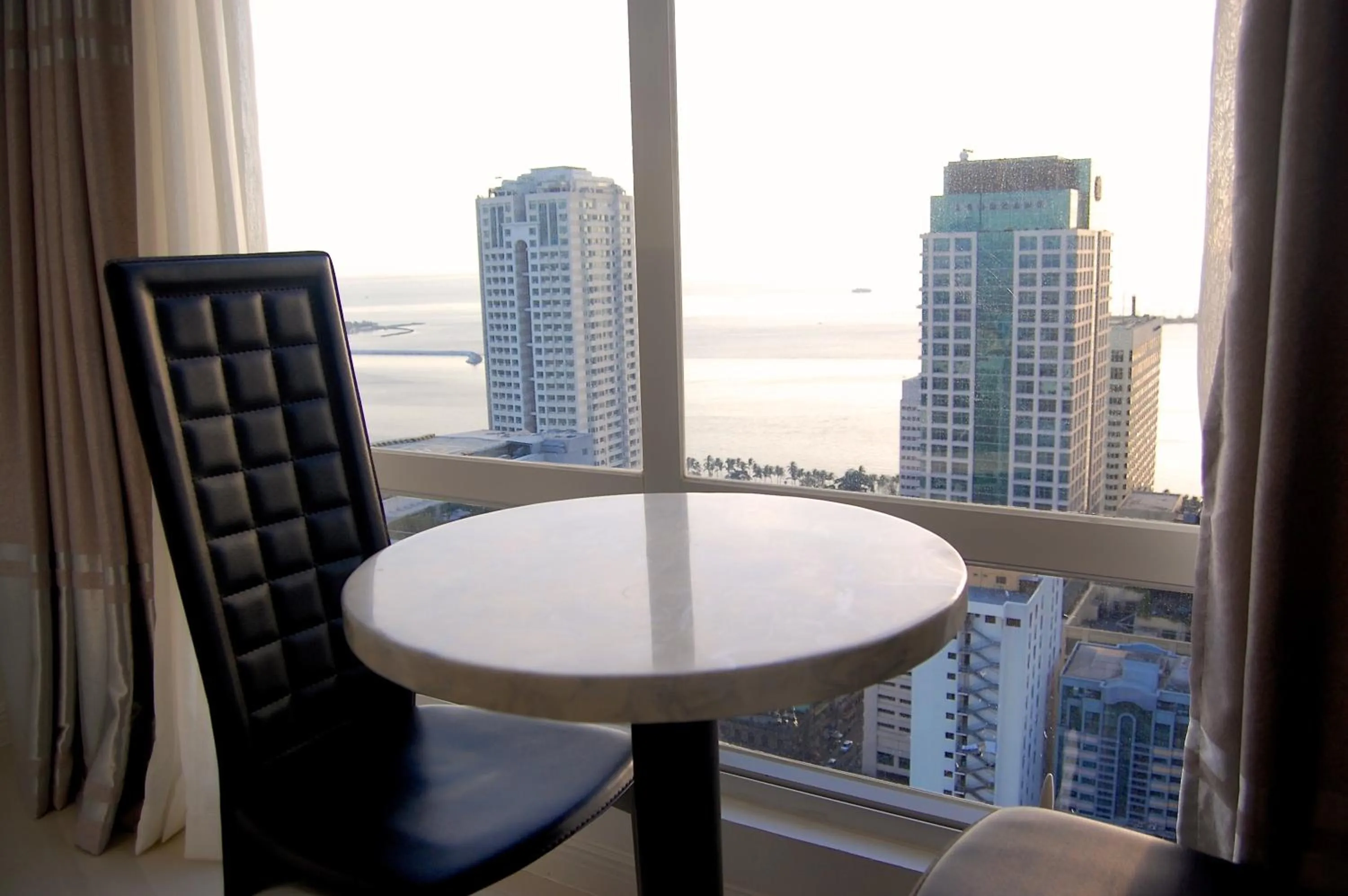 One-Bedroom Suite in Regency Grand Suites