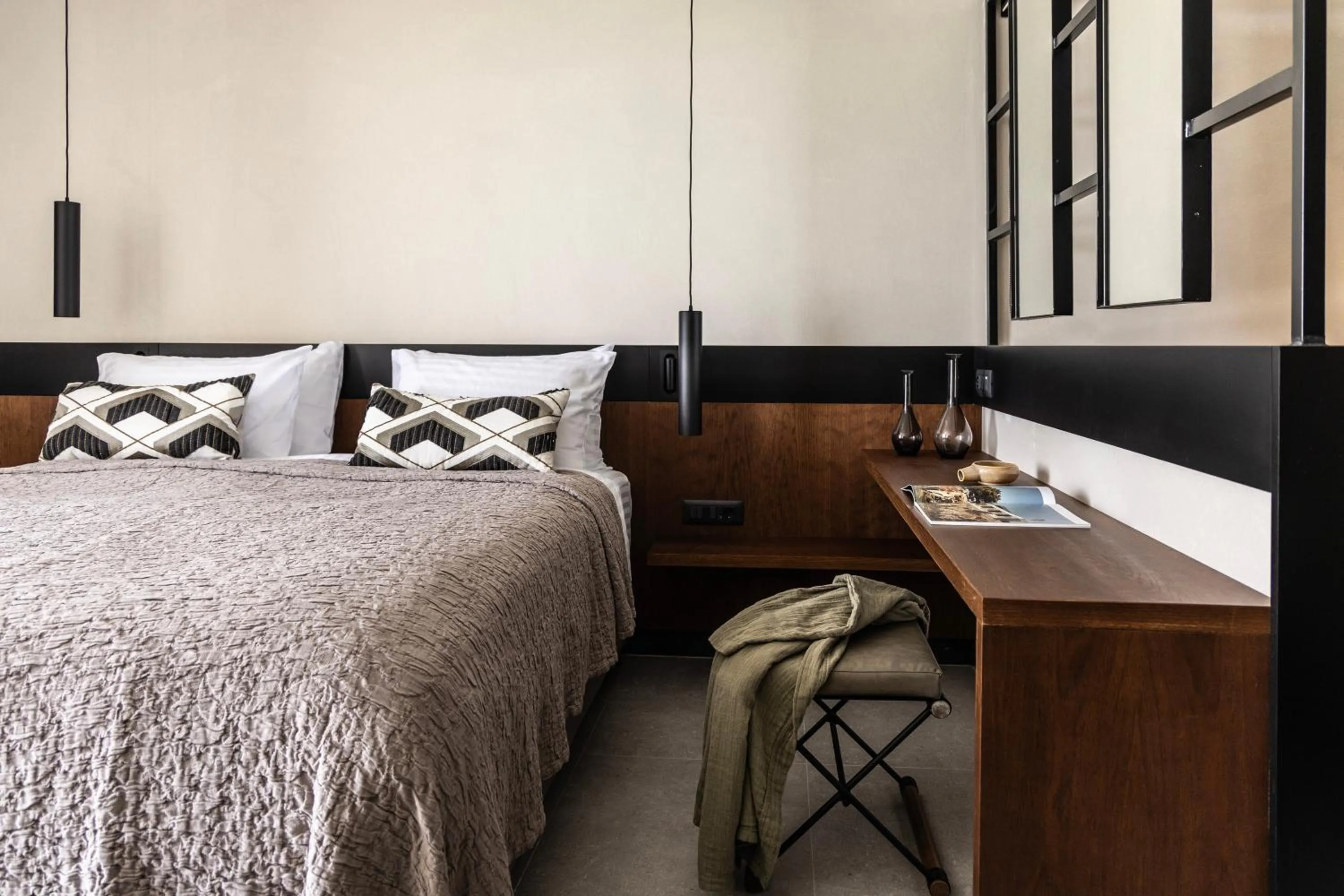 Superior Suite Swim Up Partial Sea View in King Jason Zante – Designed for Adults