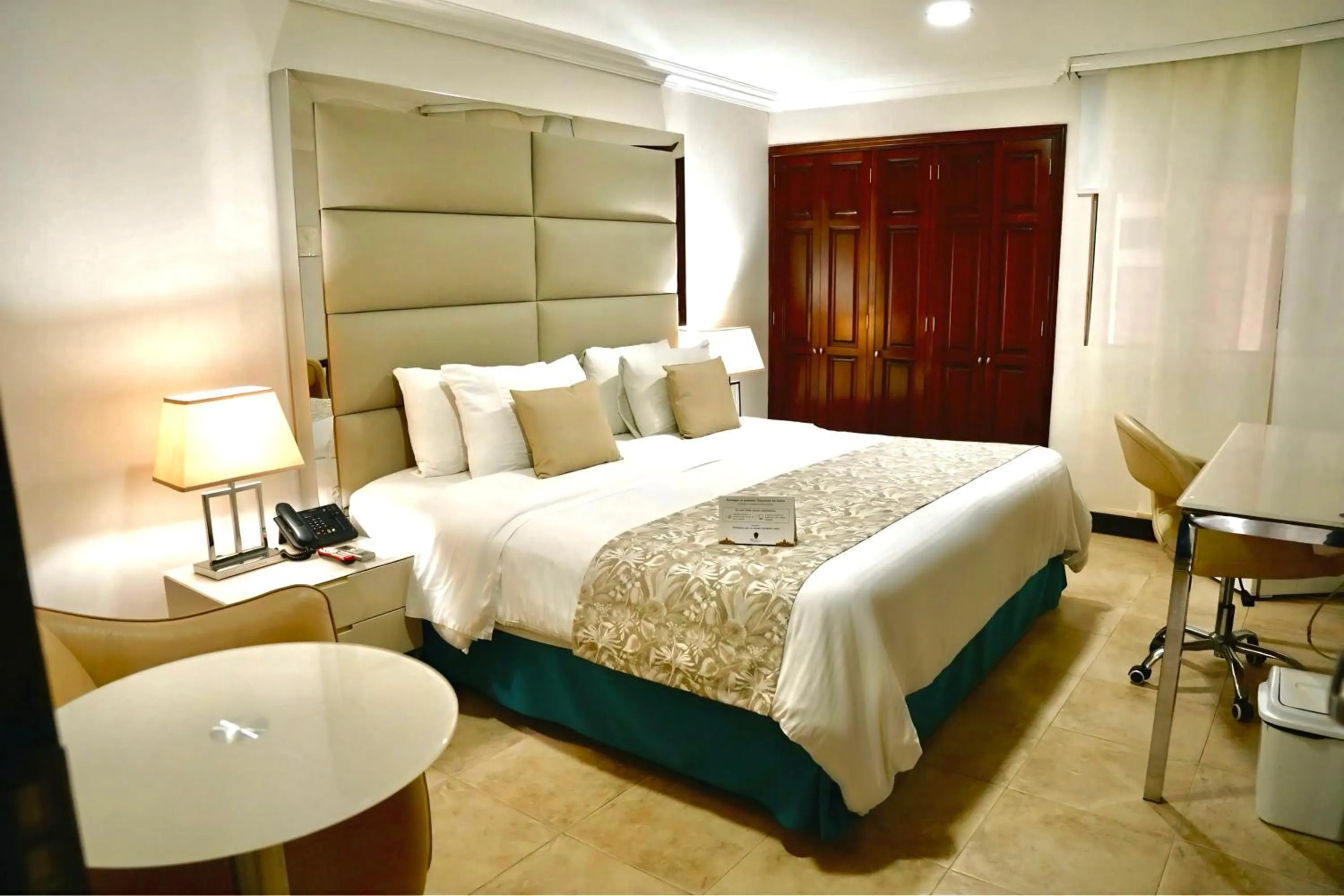 Superior Double Room in Hotel Windsor Barranquilla