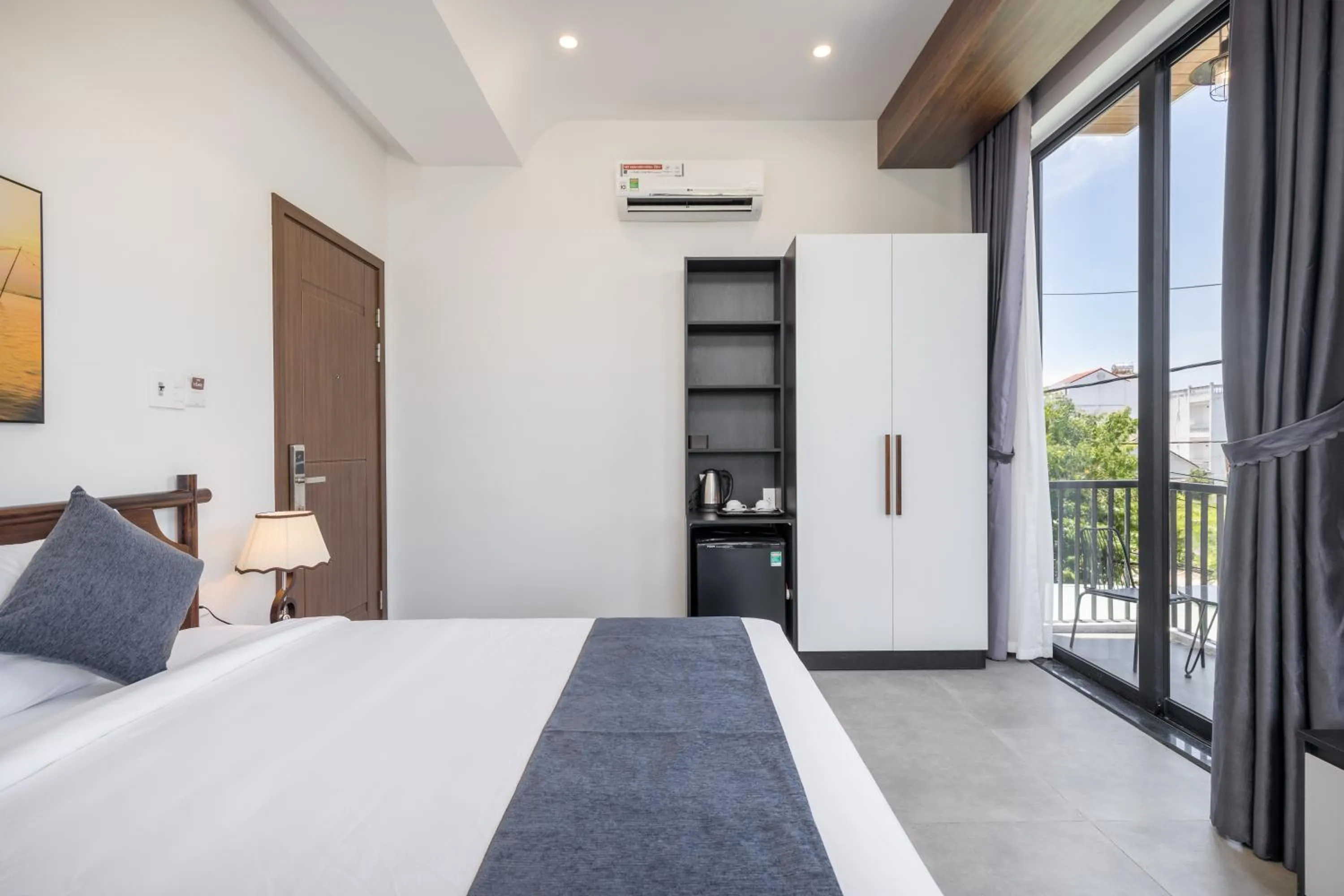 King Room with Balcony in Charm Champion Villa Hoian